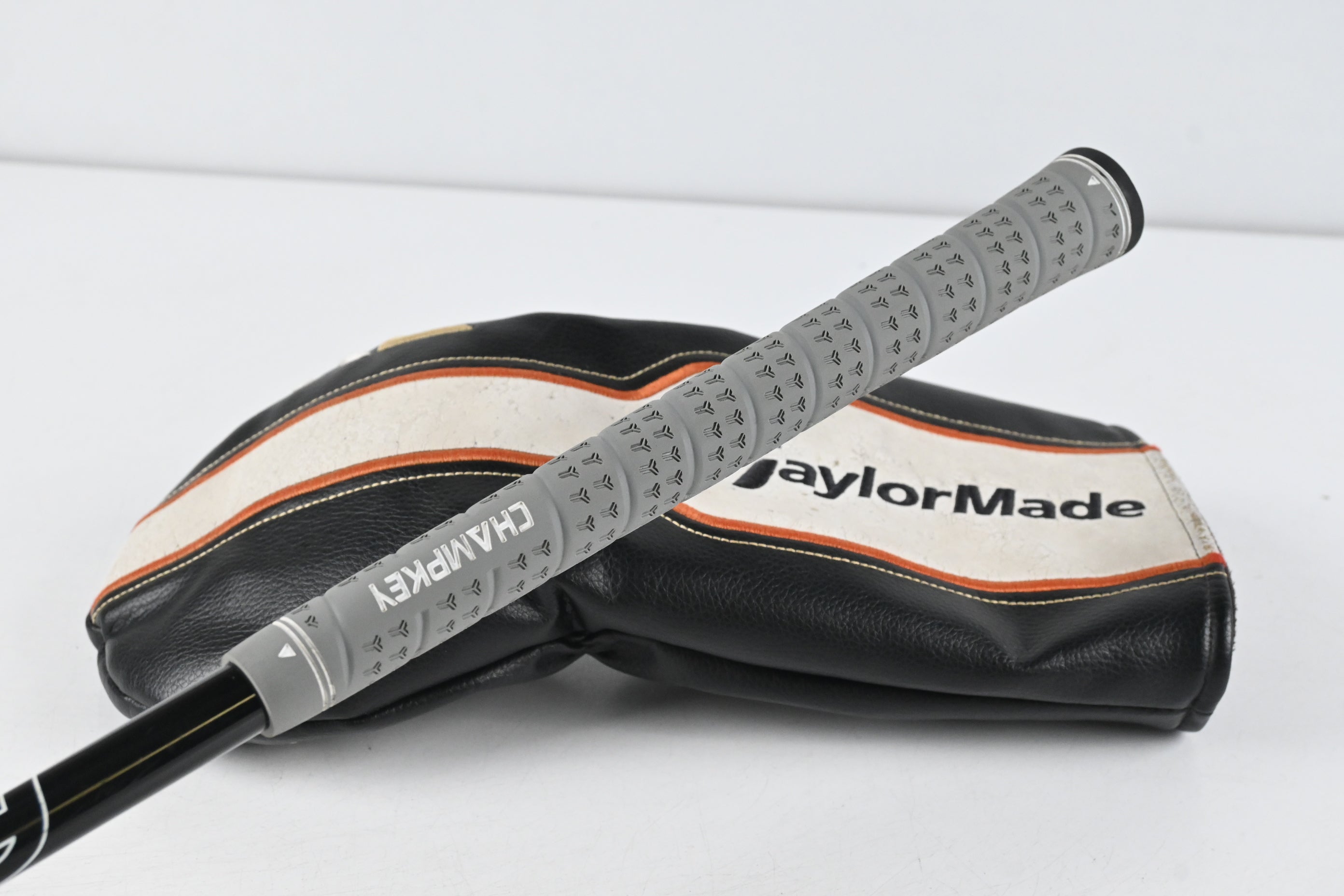 Taylormade M2 2016 Driver / 10.5 Degree / Regular Flex Fujikura Pro Red 50 Shaft