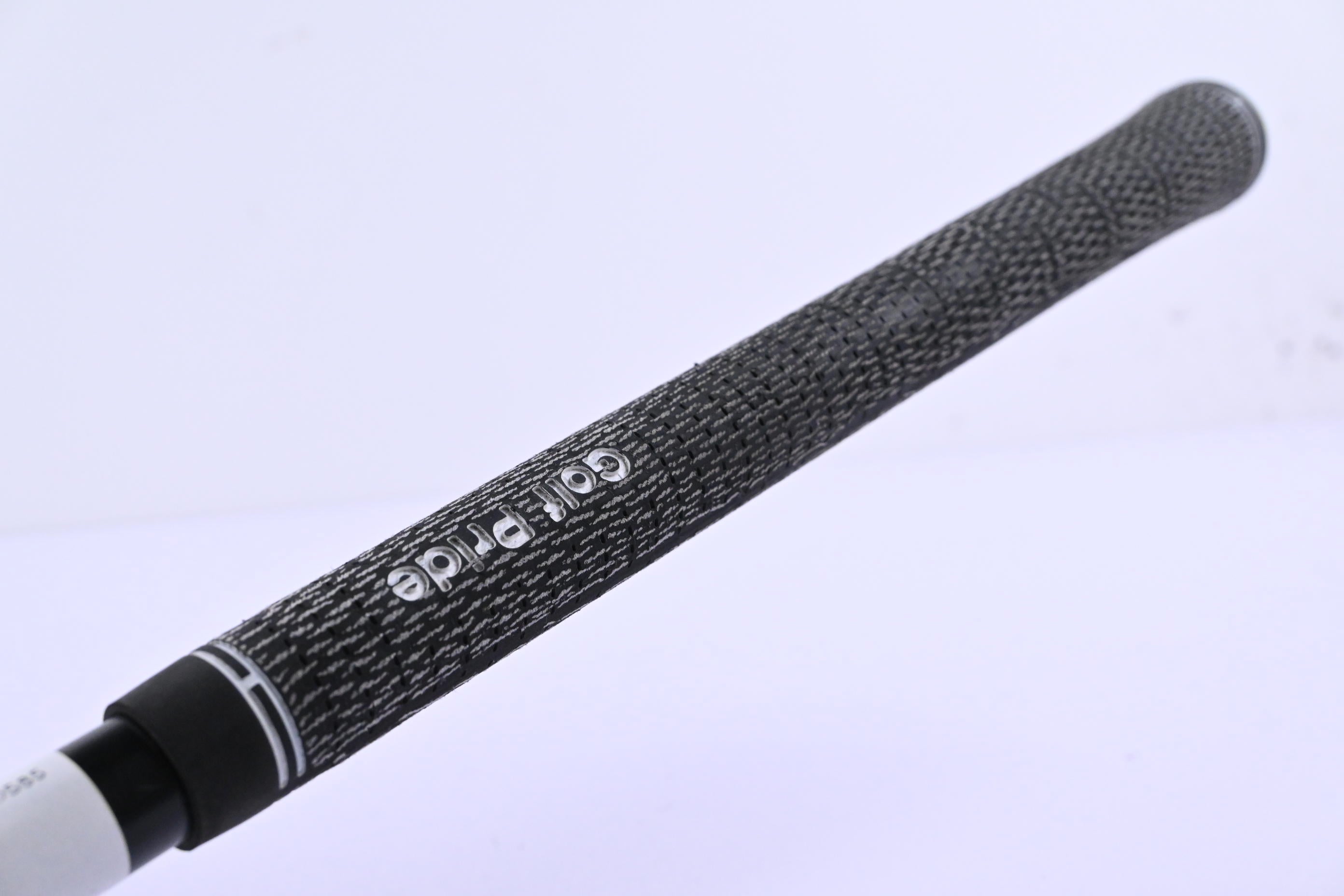 Titleist GT3 Driver / 10 Degree / Stiff Flex HZRDUS Black Gen5 60 Shaft