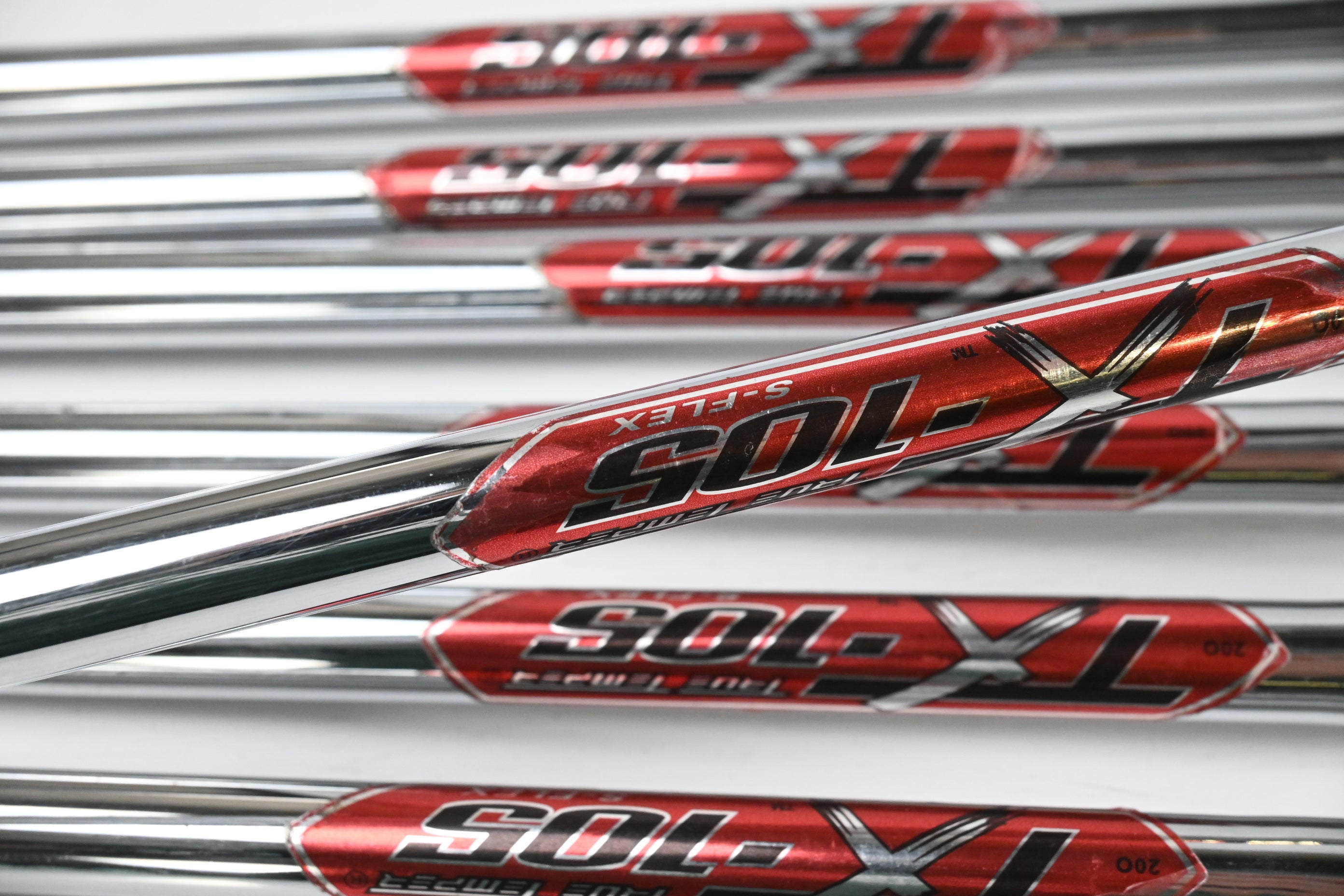 Wilson Ci7 Irons / 4-PW / Stiff Flex TX-105 Shafts