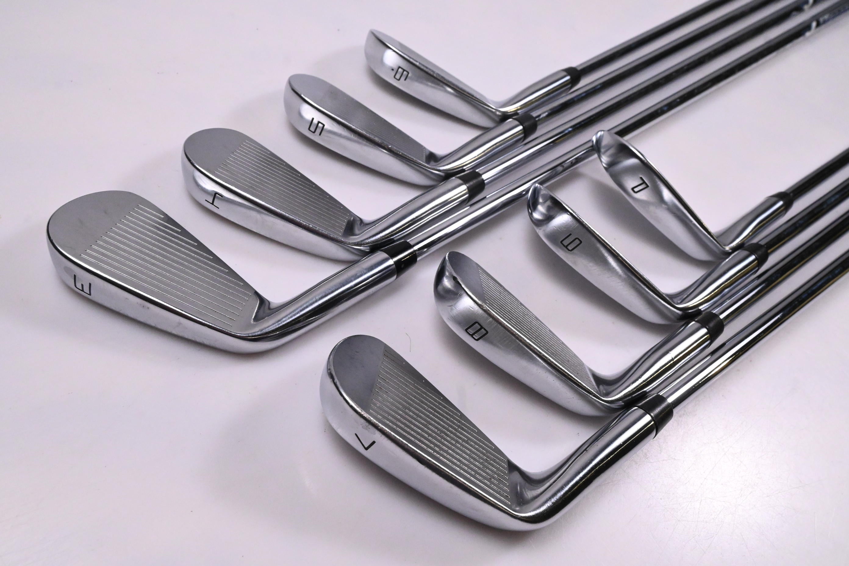 Taylormade P730 Irons / 3-PW / X-Flex Project X LZ 125 Shafts