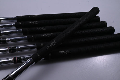 Titleist AP1 710 Irons / 4-PW / Regular Flex Titleist 105T Shafts