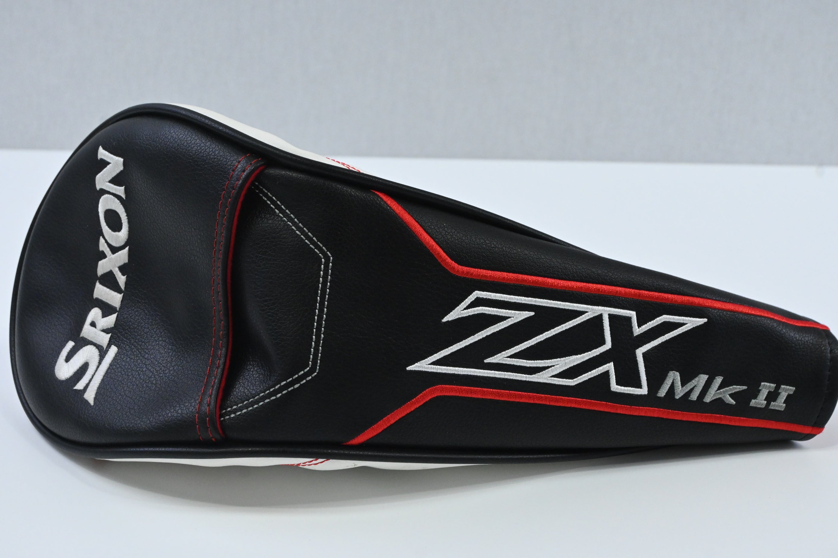 Left Hand Srixon ZX5 Mk II Driver 2023 / 10.5 Degree / Regular Flex HZRDUS Smoke