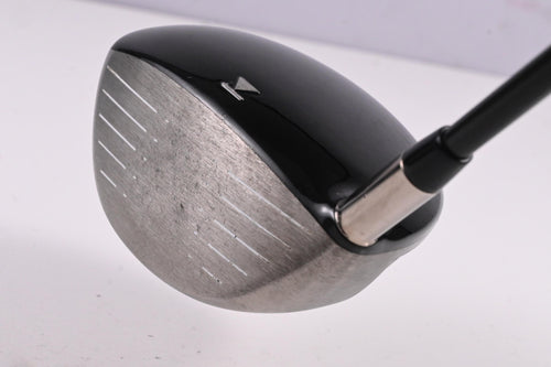 Titleist 907 D2 Driver / 8.5 Degree / Stiff Flex Grafalloy ProLaunch Red Shaft