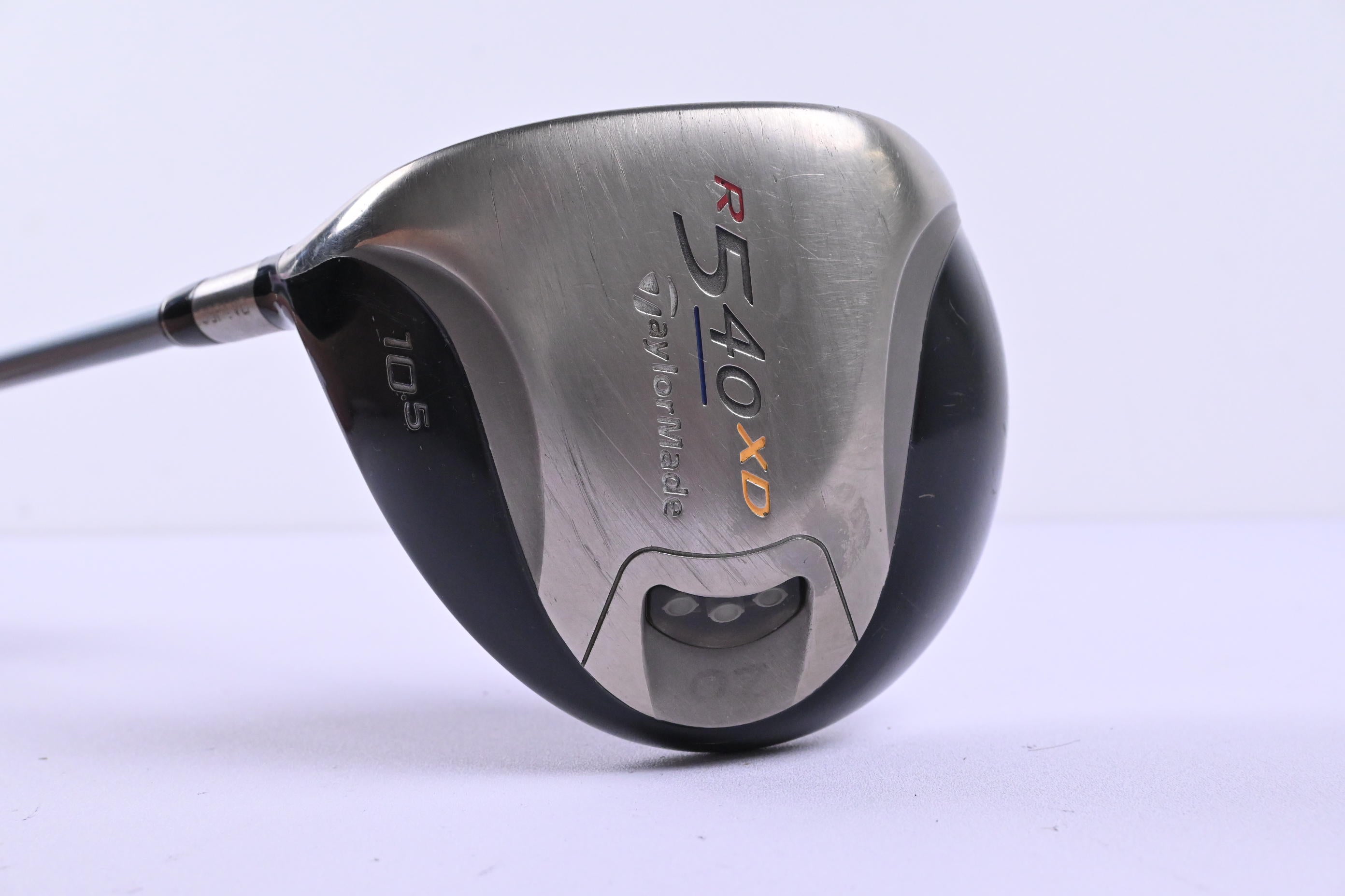 Left Hand Taylormade R540 XD Driver / 10.5 Degree / Regular Flex M.A.S² 55