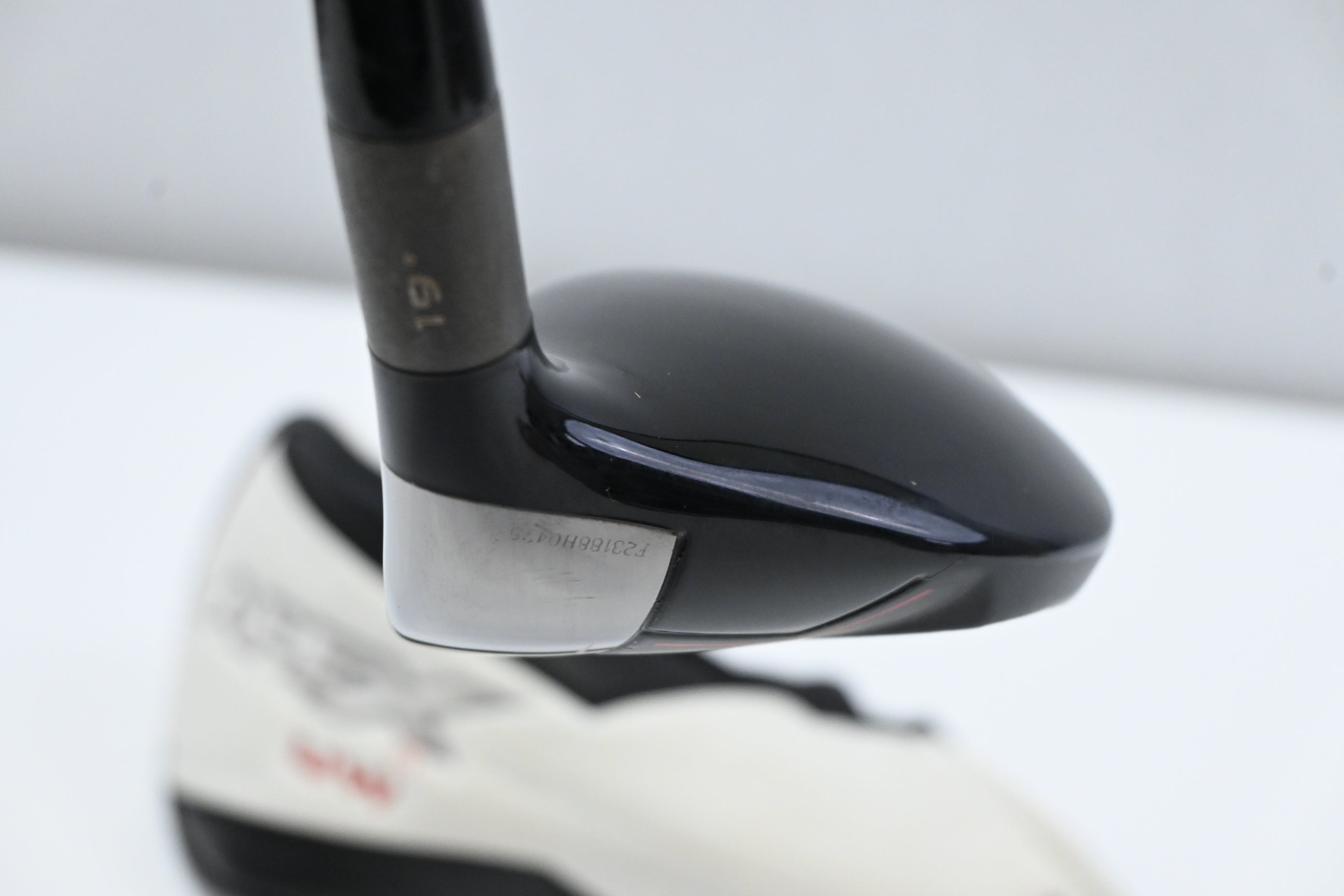 Callaway Apex UW 24 #3 Hybrid / 19 Degree / Stiff Flex MMT 70 Shaft