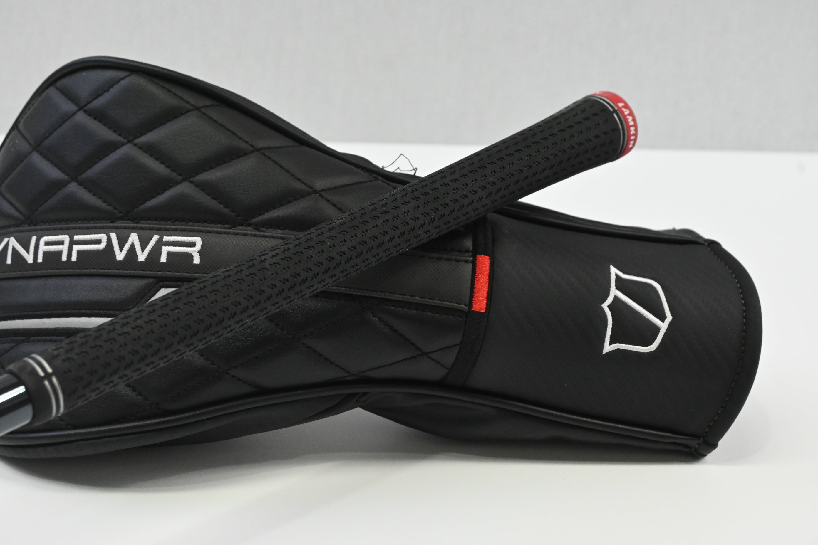 Wilson DYNAPWR Max+ Driver / 9 Degree / X-Flex UST Lin-Q Blue