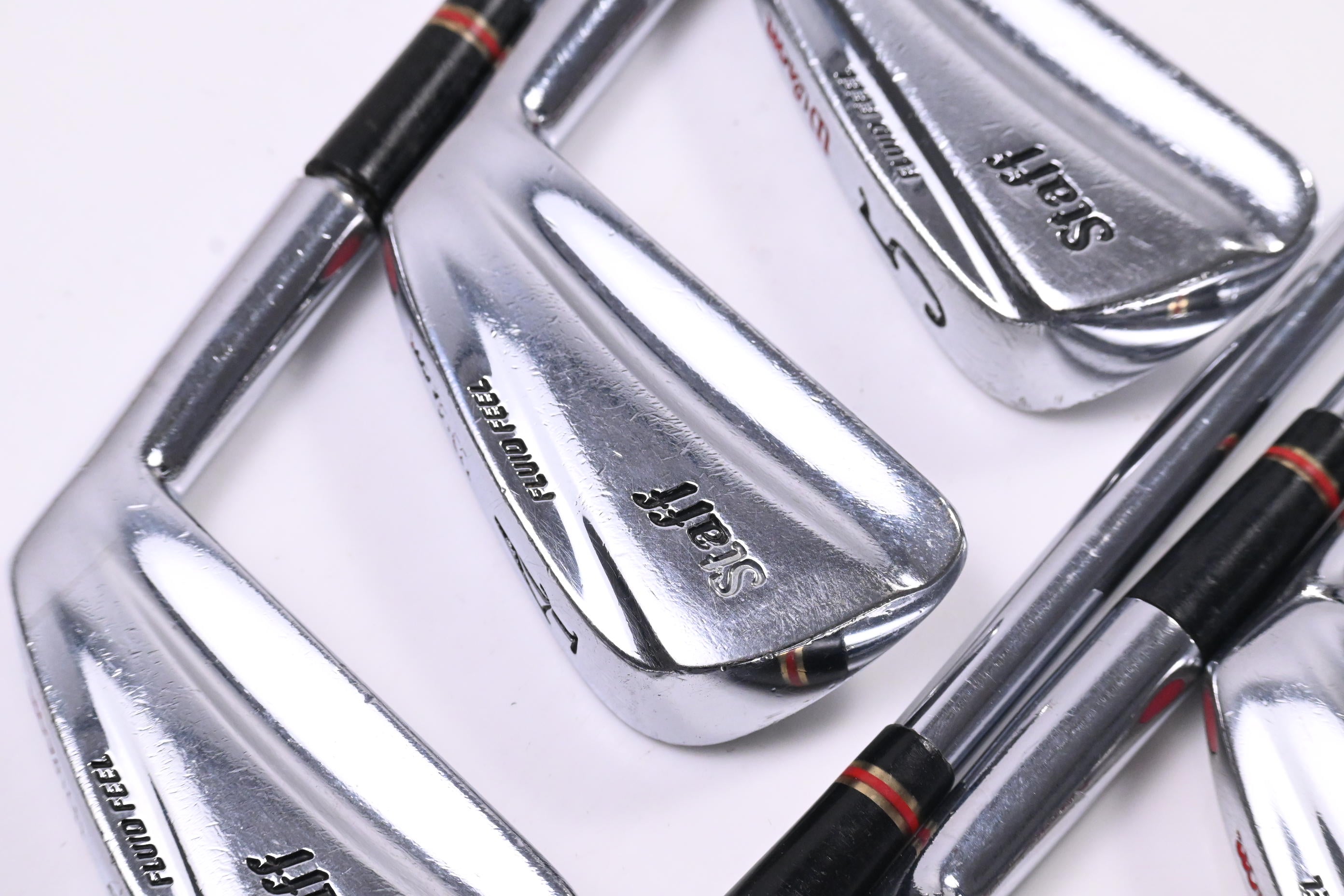 Wilson Staff Fluid Feel Irons / 3-9I / Stiff Flex True Temper Dynamic Gold S400