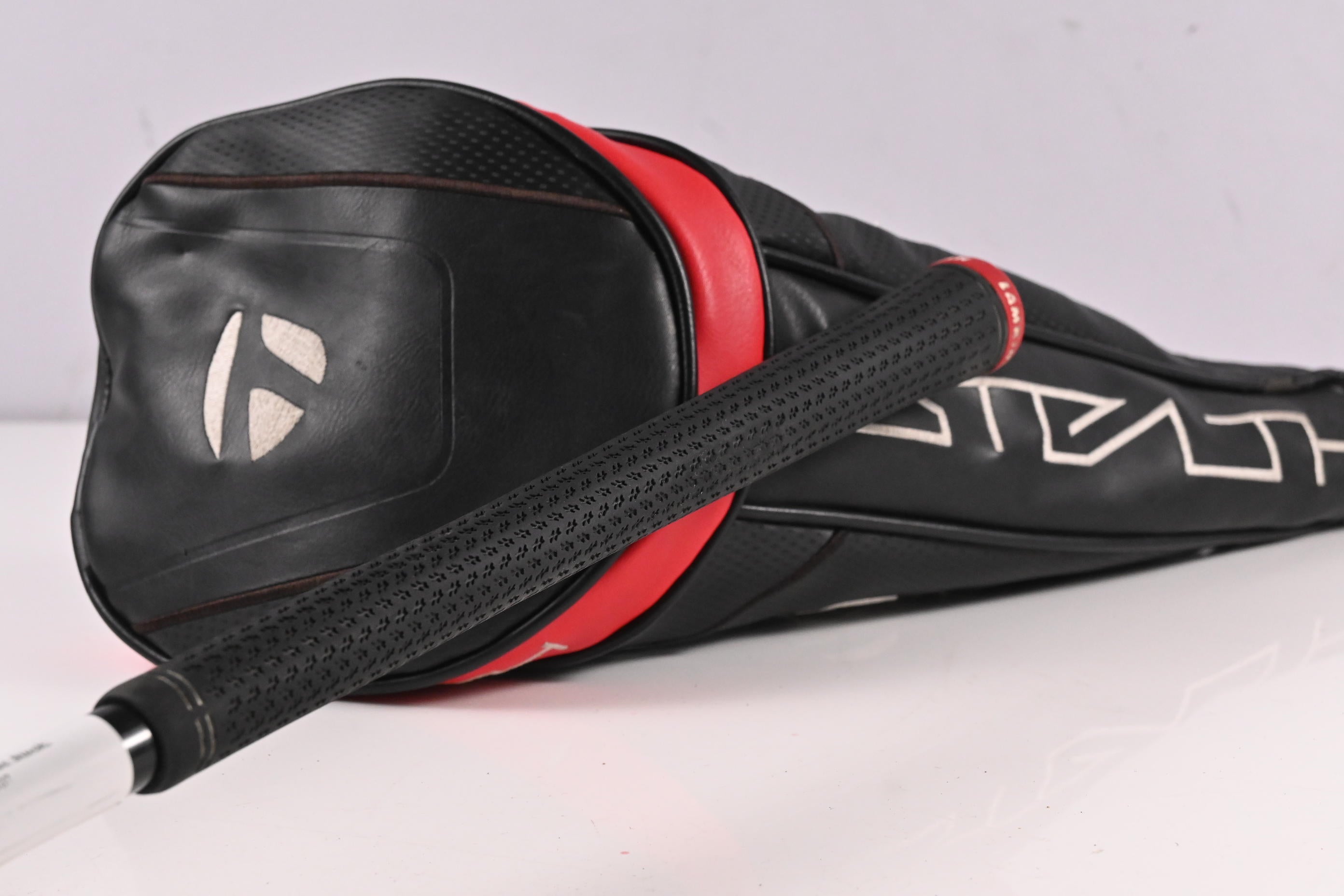 Taylormade Stealth Plus Driver / 9 Degree / Stiff Flex Fujikura Ventus Red 5