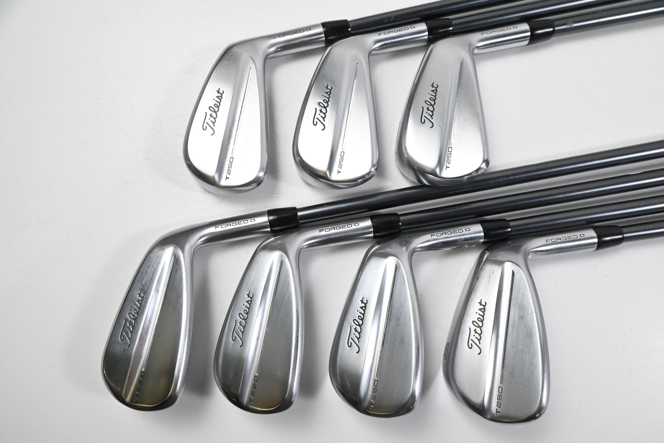 Titleist T250 2025 Irons / 5-PW+48° / Regular Flex MMT Black 65 Shafts