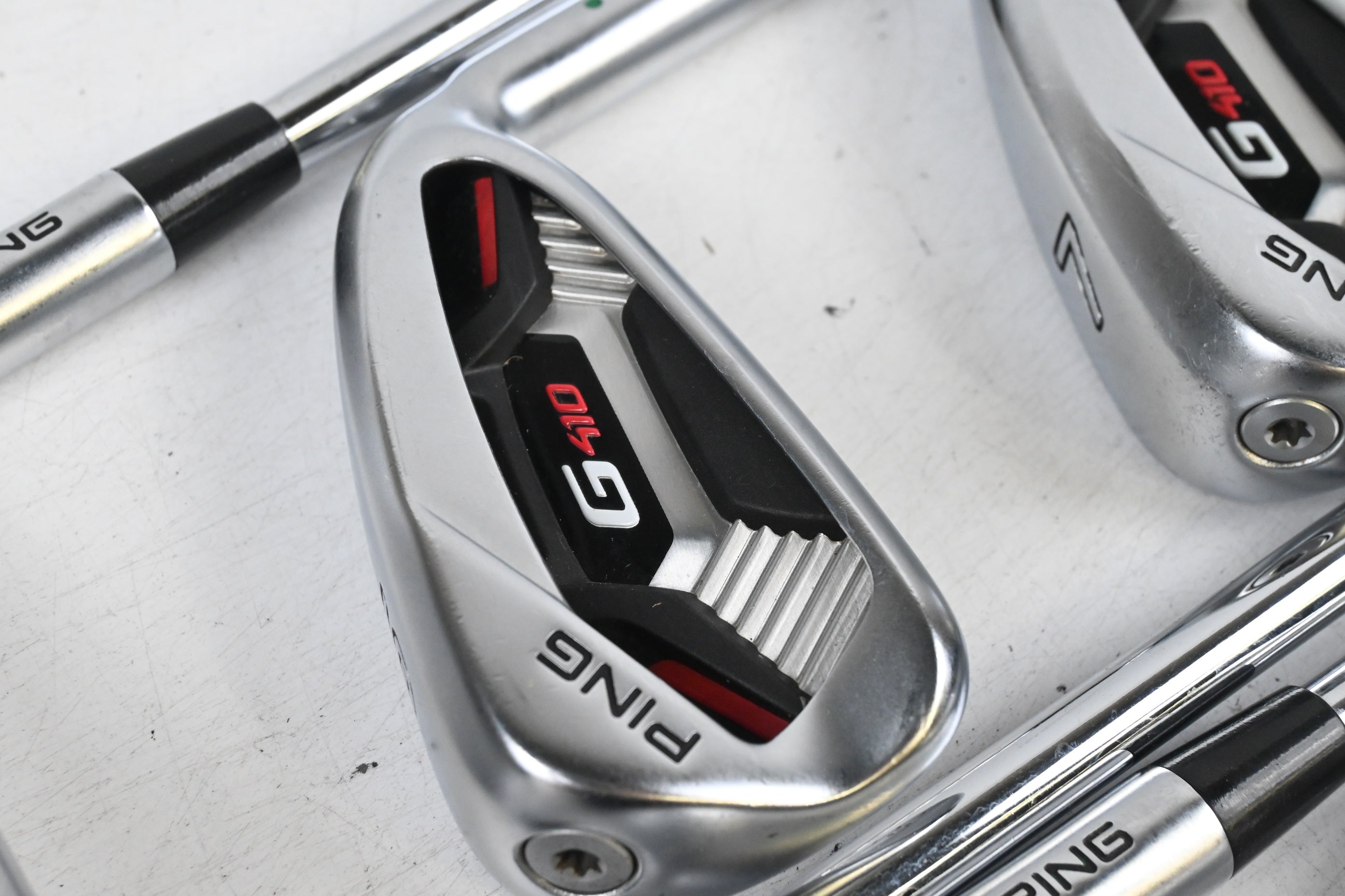 Ping G410 Irons / 5-PW / Green Dot / Regular Flex Ping AWT 2.0 Shafts