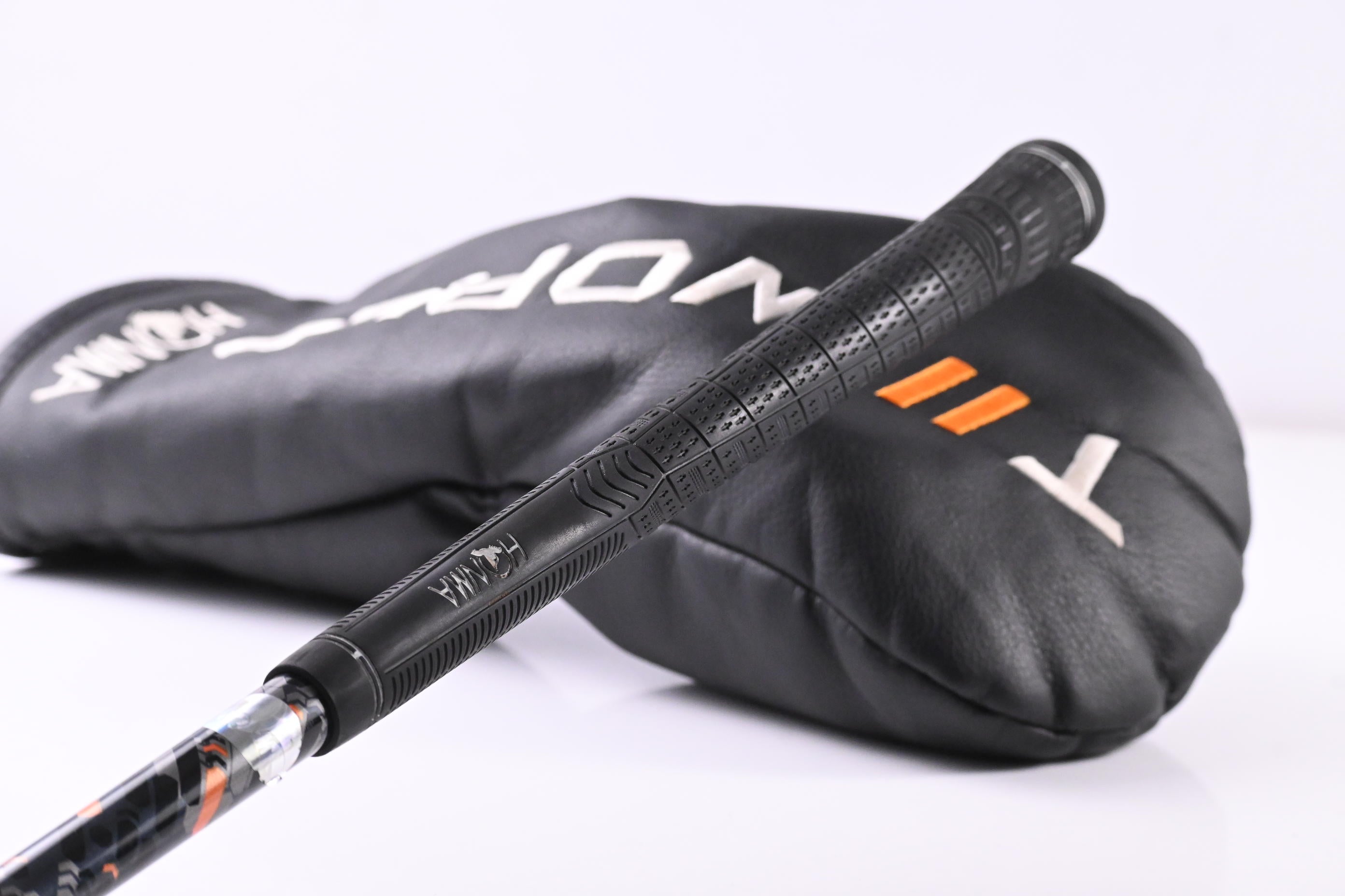 Honma TW747 Driver / 10.5 Degree / Regular Flex Honma Vizard 50 Shaft