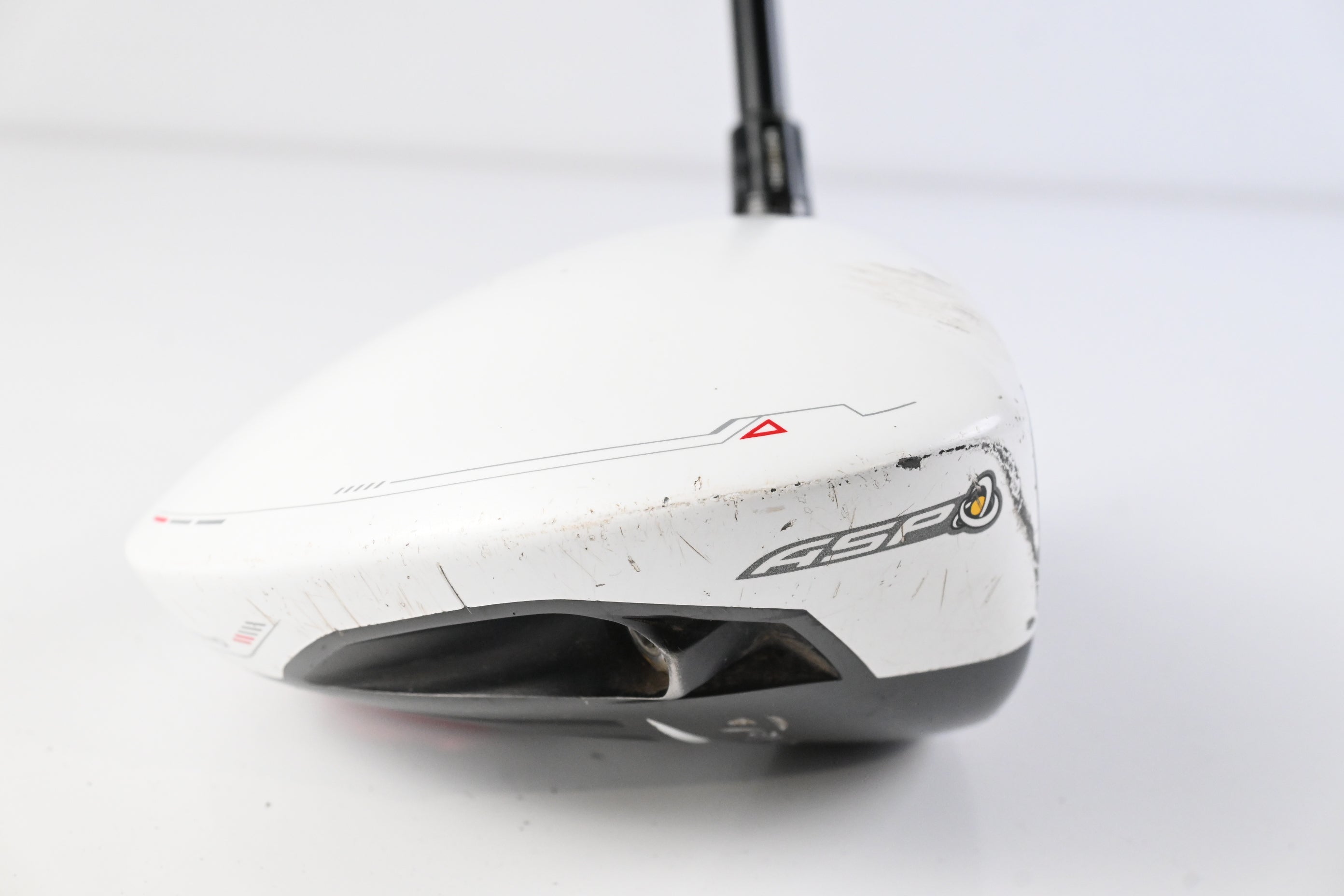 Taylormade R11 Driver / 9 Degree / Regular Flex Fujikura Blur 60 Shaft