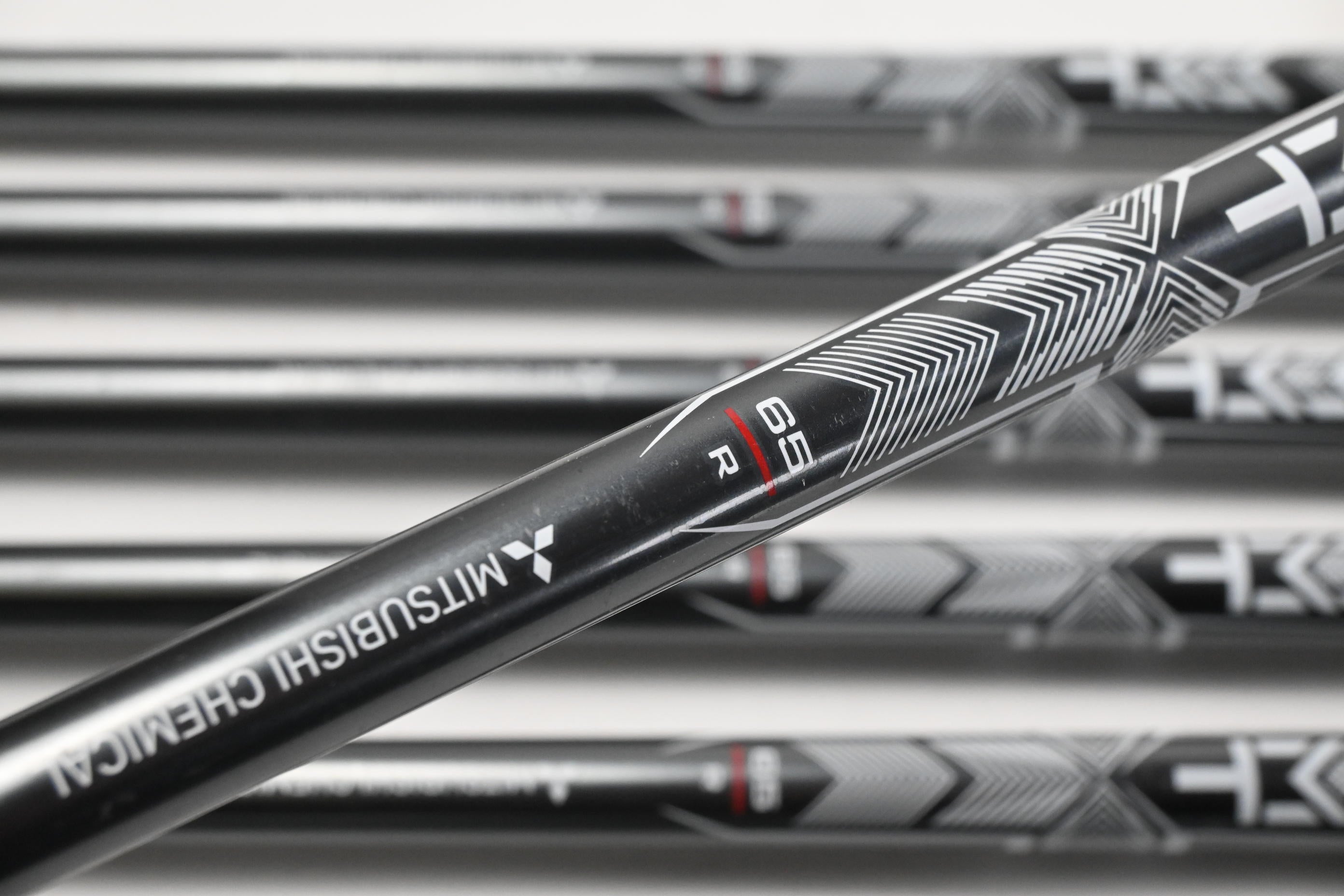 Titleist T250 2025 Irons / 5-PW+48° / Regular Flex MMT Black 65 Shafts