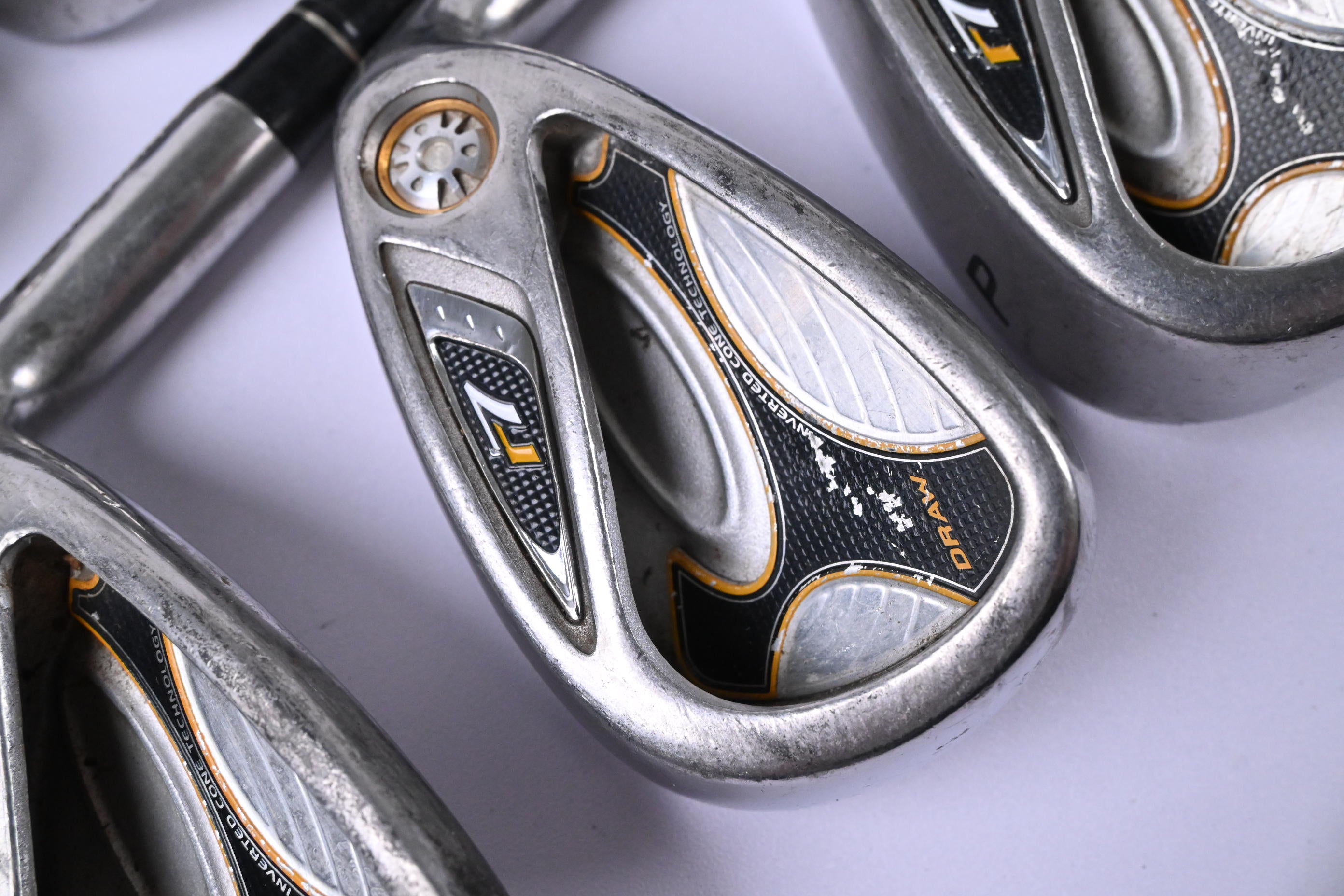 Taylormade R7 Draw Irons / 4-PW+SW / Regular Flex REAX 55 Shafts