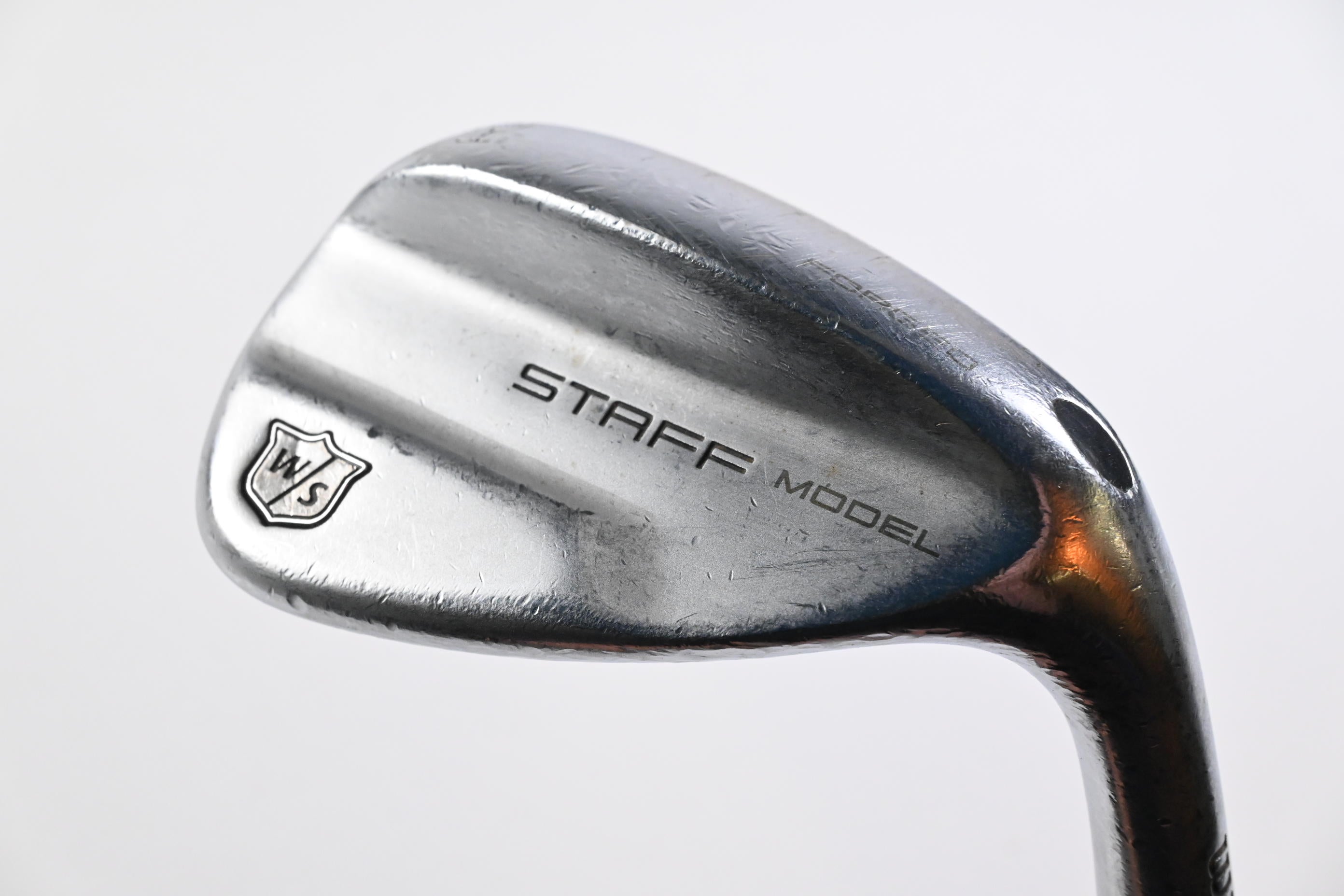 Wilson Staff Model Sand Wedge / 54 Degree / Stiff Flex Dynamic Gold 120 S300