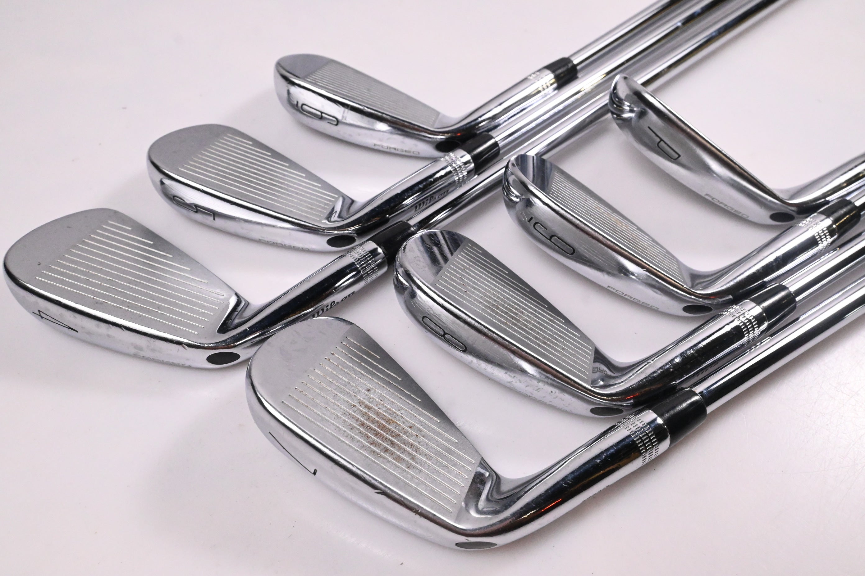 Wilson Staff Model 2024 CB Irons / 4-PW / X-Flex NS Pro Modus 3 Tour 120 Shafts