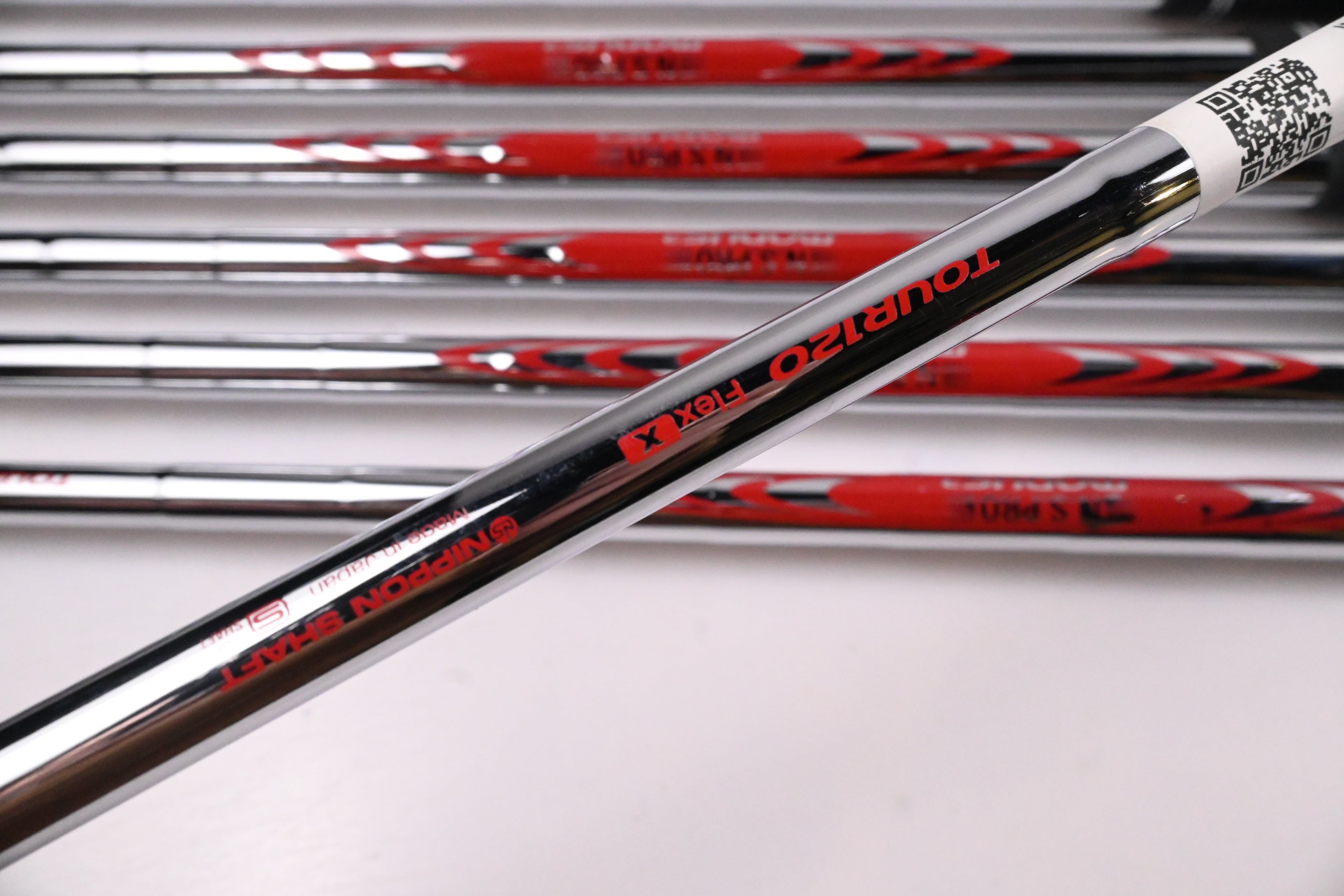 Wilson Staff Model 2024 CB Irons / 4-PW / X-Flex NS Pro Modus 3 Tour 120 Shafts