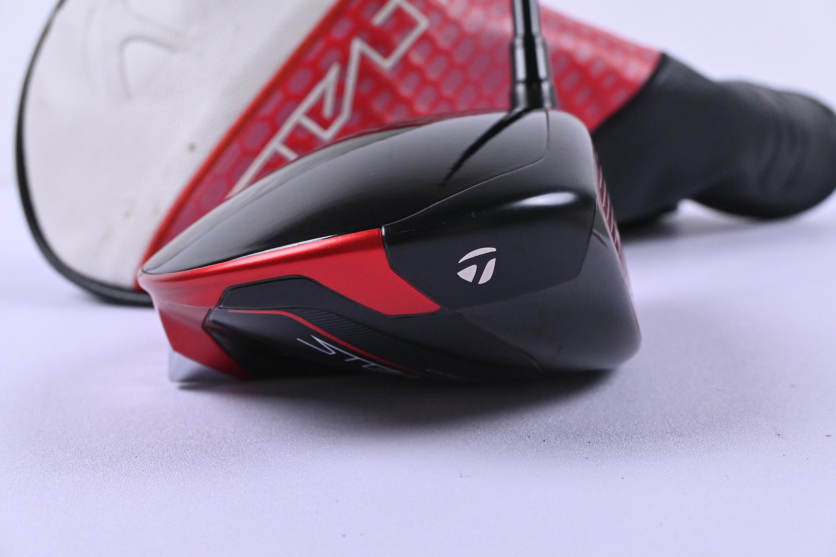 Taylormade Stealth 2 Driver / 10.5 Degree / Stiff Flex HZRDUS Gen4 Black 60