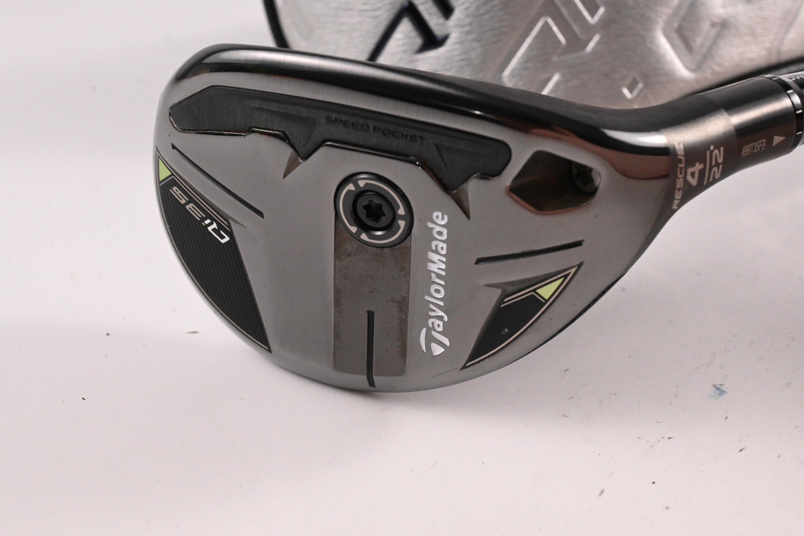 Taylormade Qi35 #4 Hybrid / 22 Degree / Regular Flex Fujikura Ventus Blue '25 6