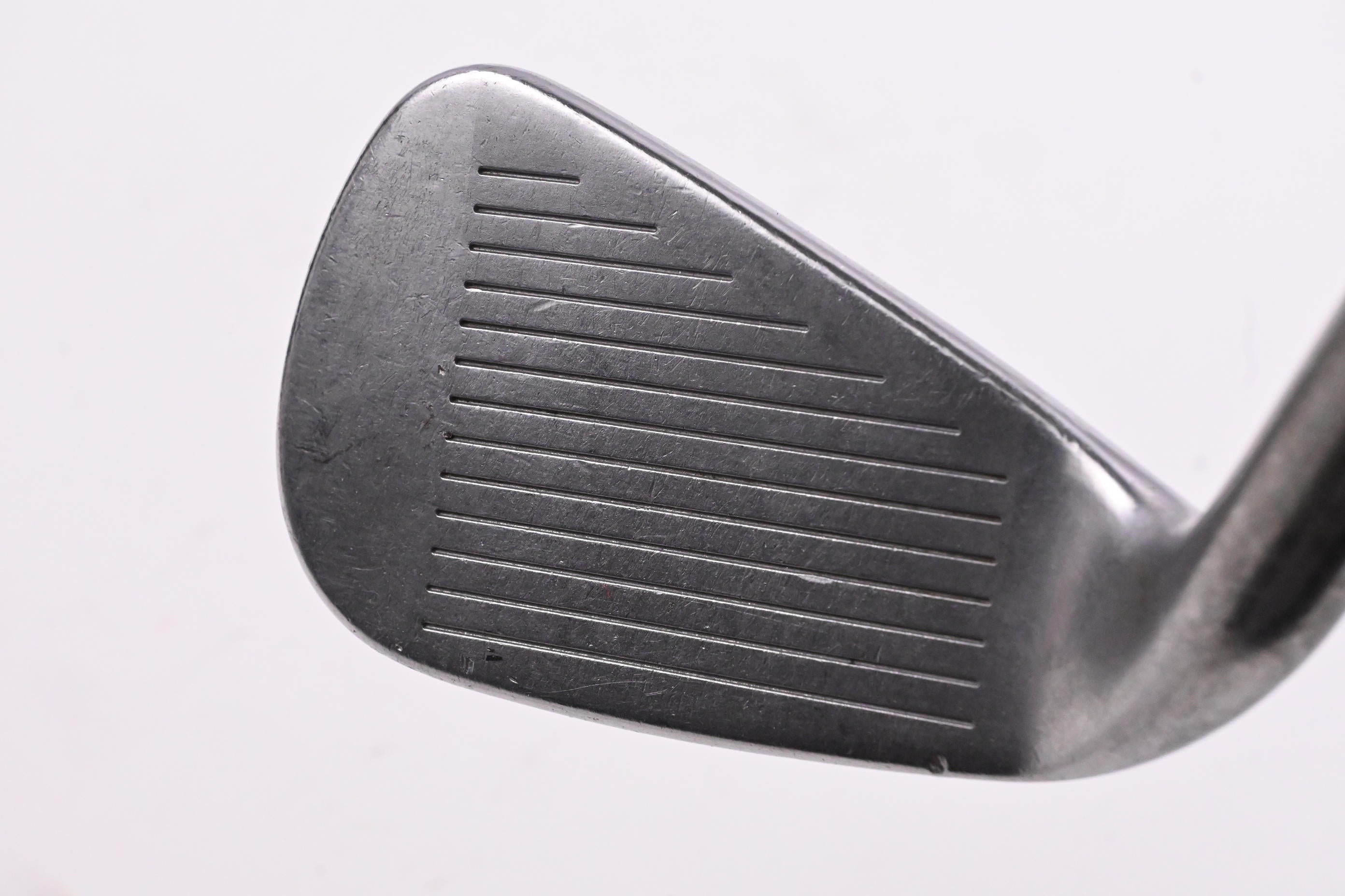 Titleist 714 AP1 #7 Iron / 32 Degree / Regular Flex True Temper AMT Red Shaft
