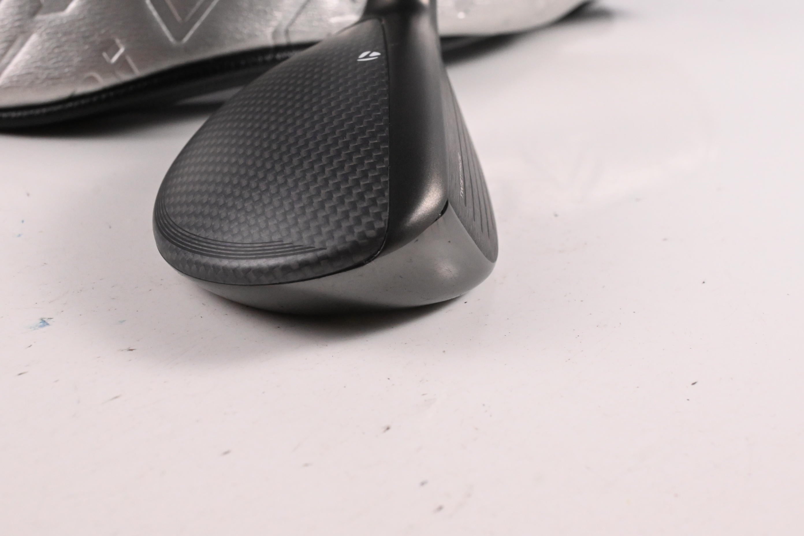 Taylormade Qi35 #4 Hybrid / 22 Degree / Regular Flex Fujikura Ventus Blue '25 6