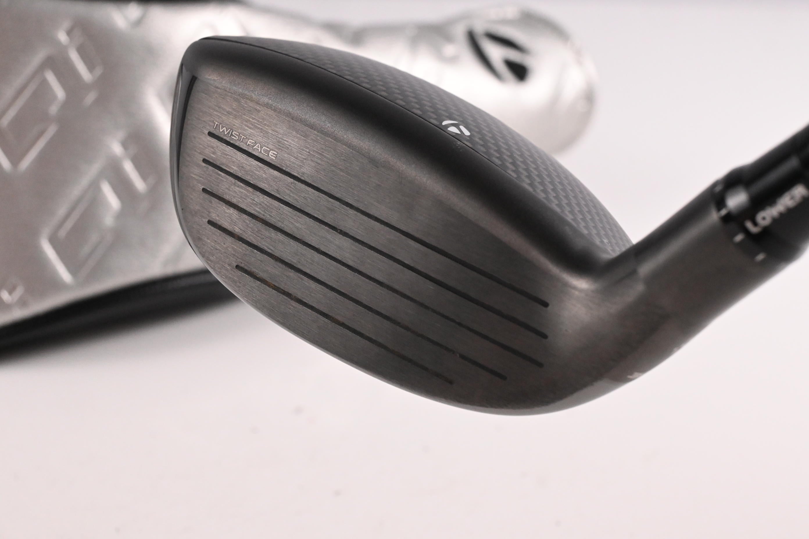 Taylormade Qi35 #4 Hybrid / 22 Degree / Regular Flex Fujikura Ventus Blue '25 6
