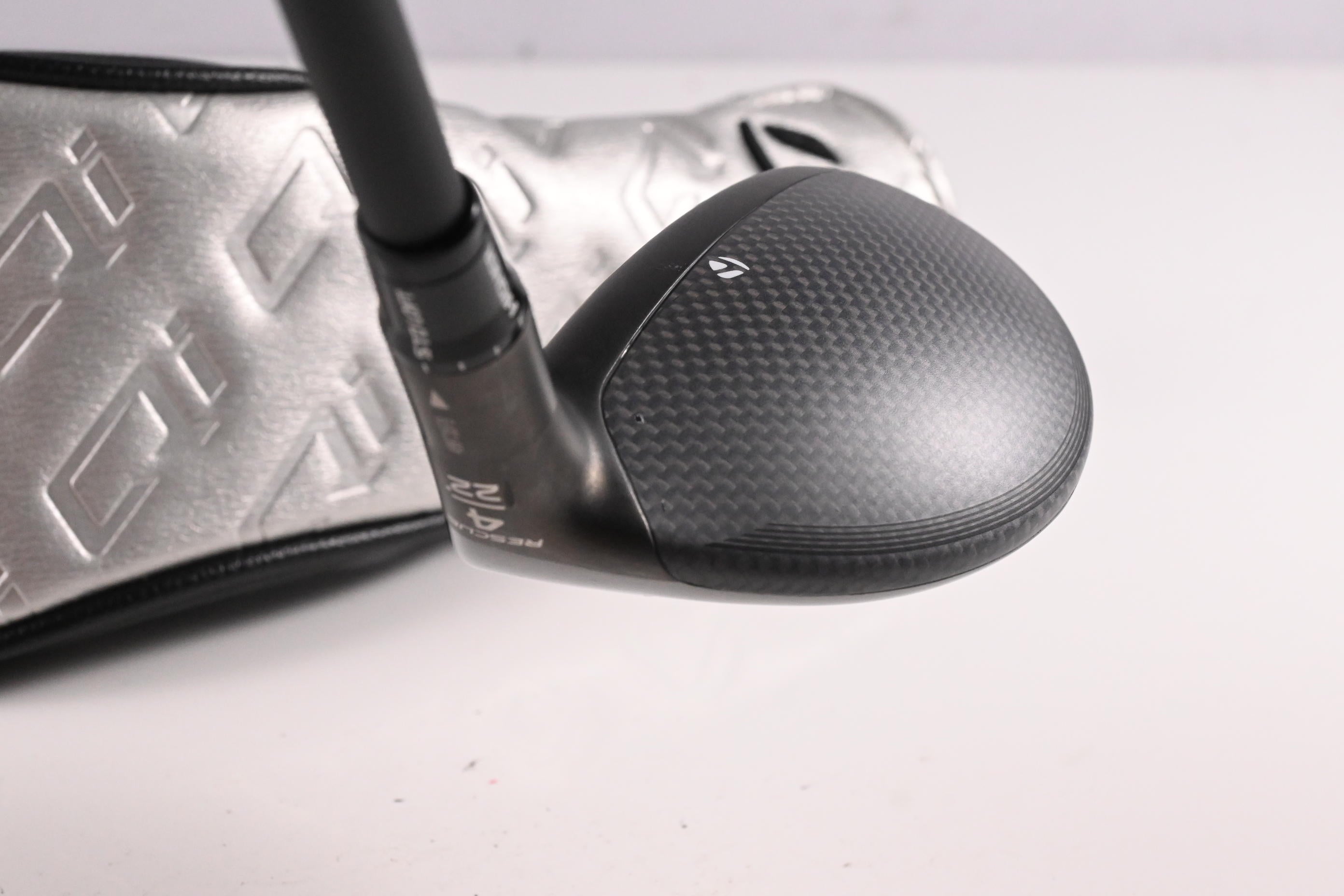 Taylormade Qi35 #4 Hybrid / 22 Degree / Regular Flex Fujikura Ventus Blue '25 6