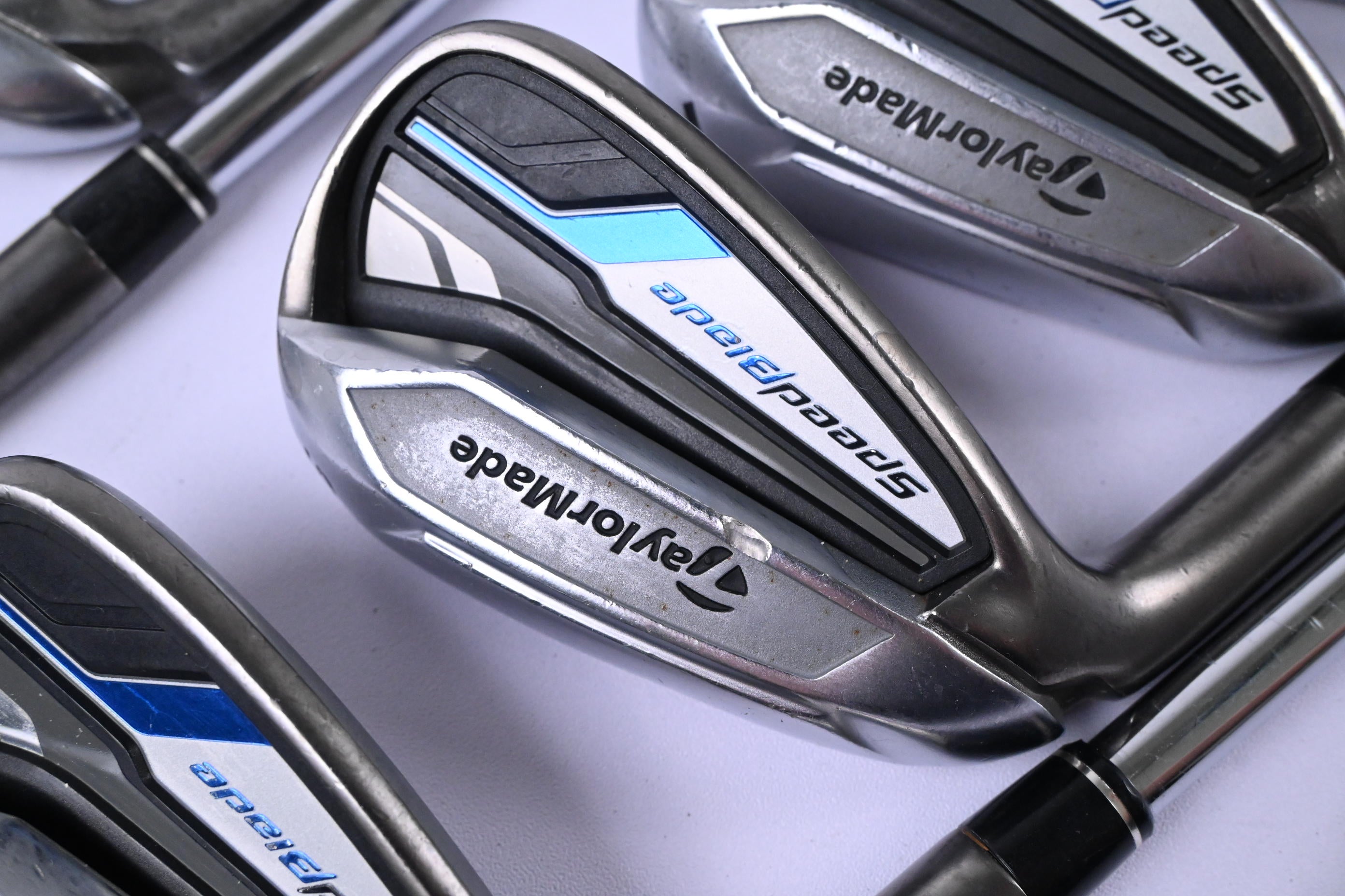 Left Hand Taylormade Speedblade Irons / 4-PW+SW / Regular Flex SpeedBlade Shafts