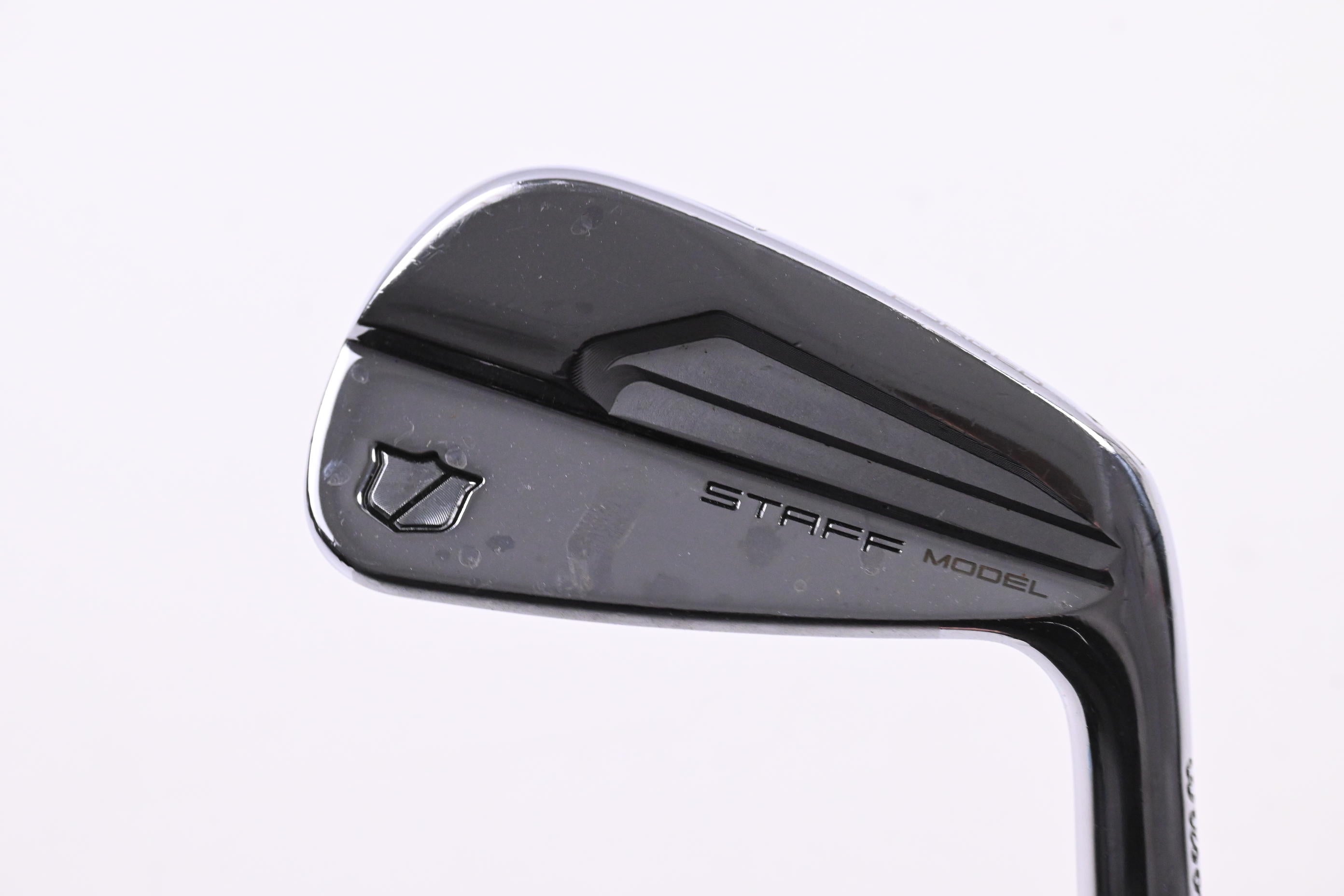Wilson Staff Model Blade 2024 #7 Iron / Stiff Flex Dynamic Gold Mid 115 S300