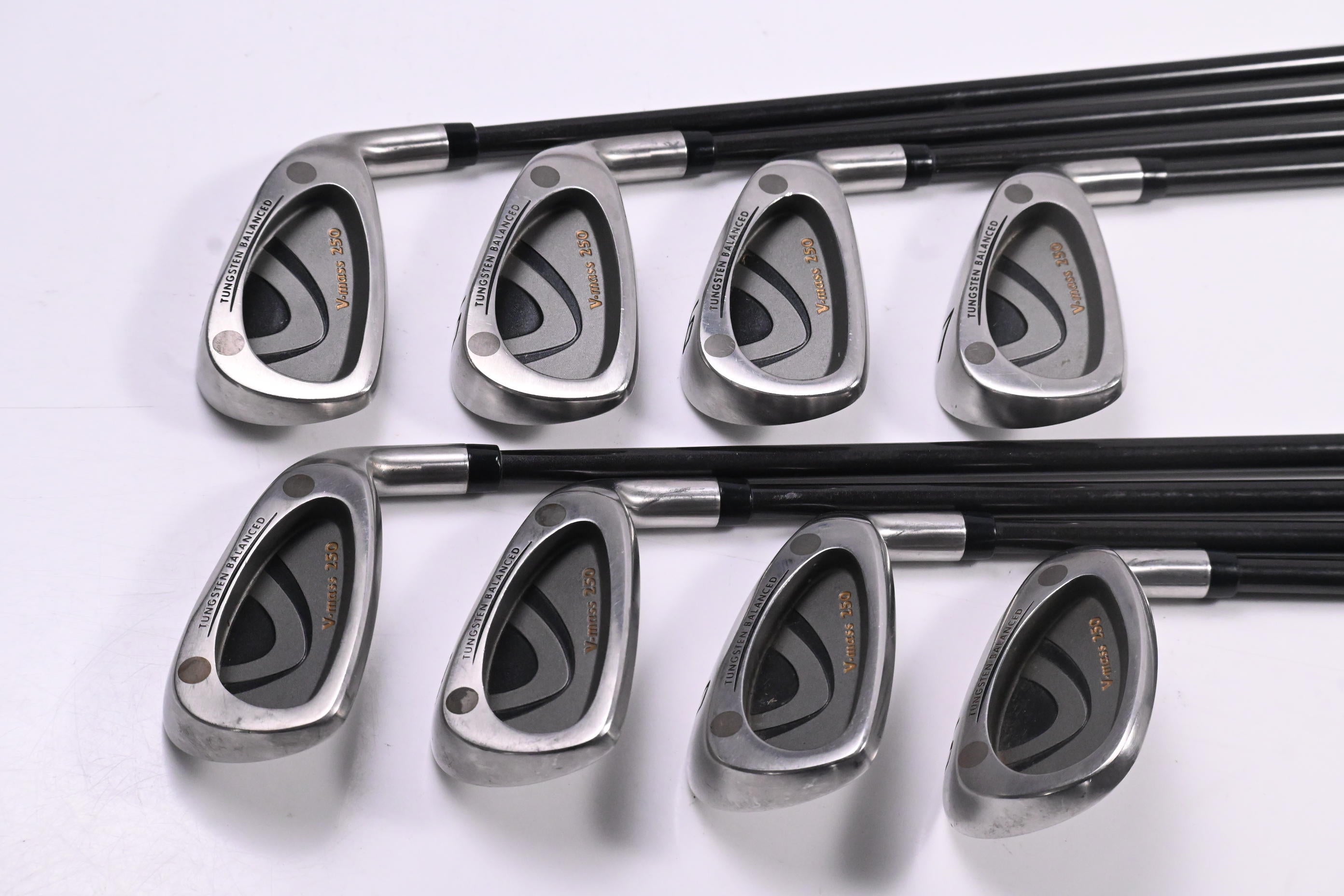 Yonex V-Mass 250 Irons / 4-PW+SW / Regular Flex Yonex HGS 3000 Shafts