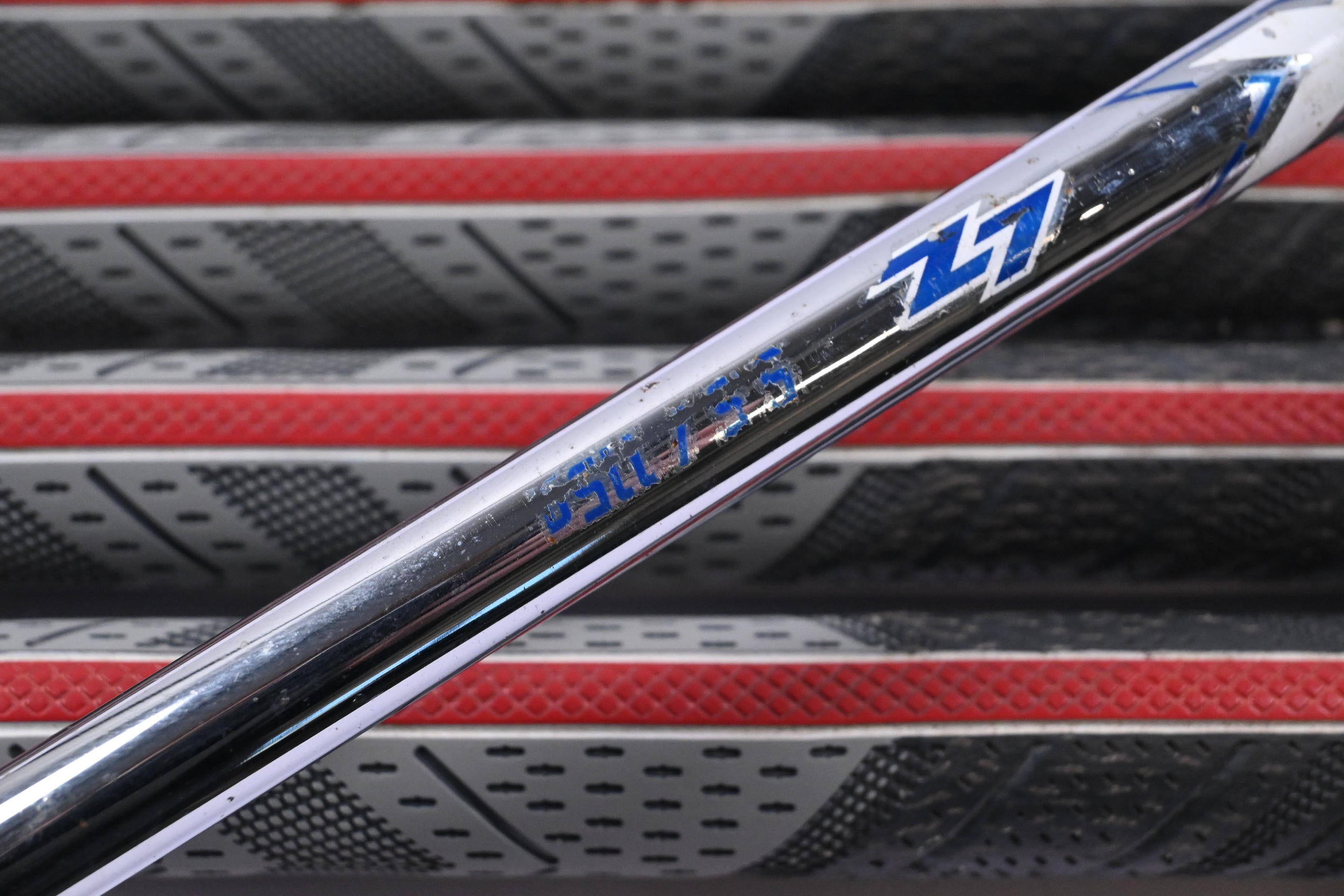 Titleist T300 2019 Irons / 5-9i / Regular Plus Flex Project X LZ 115 Shafts