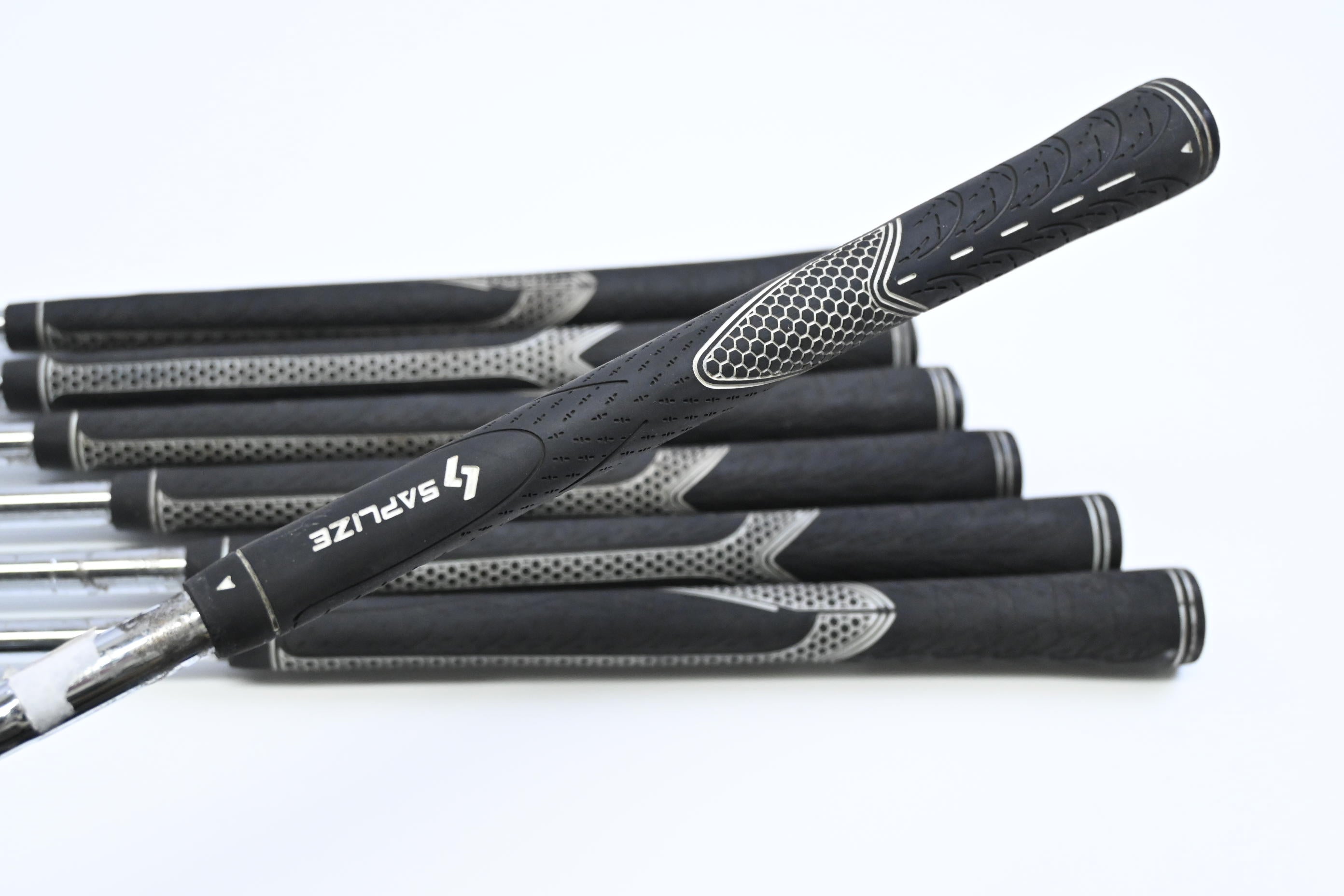 Titleist AP2 710 Irons / 4-PW / Regular Flex Dynamic Gold R300 Shafts