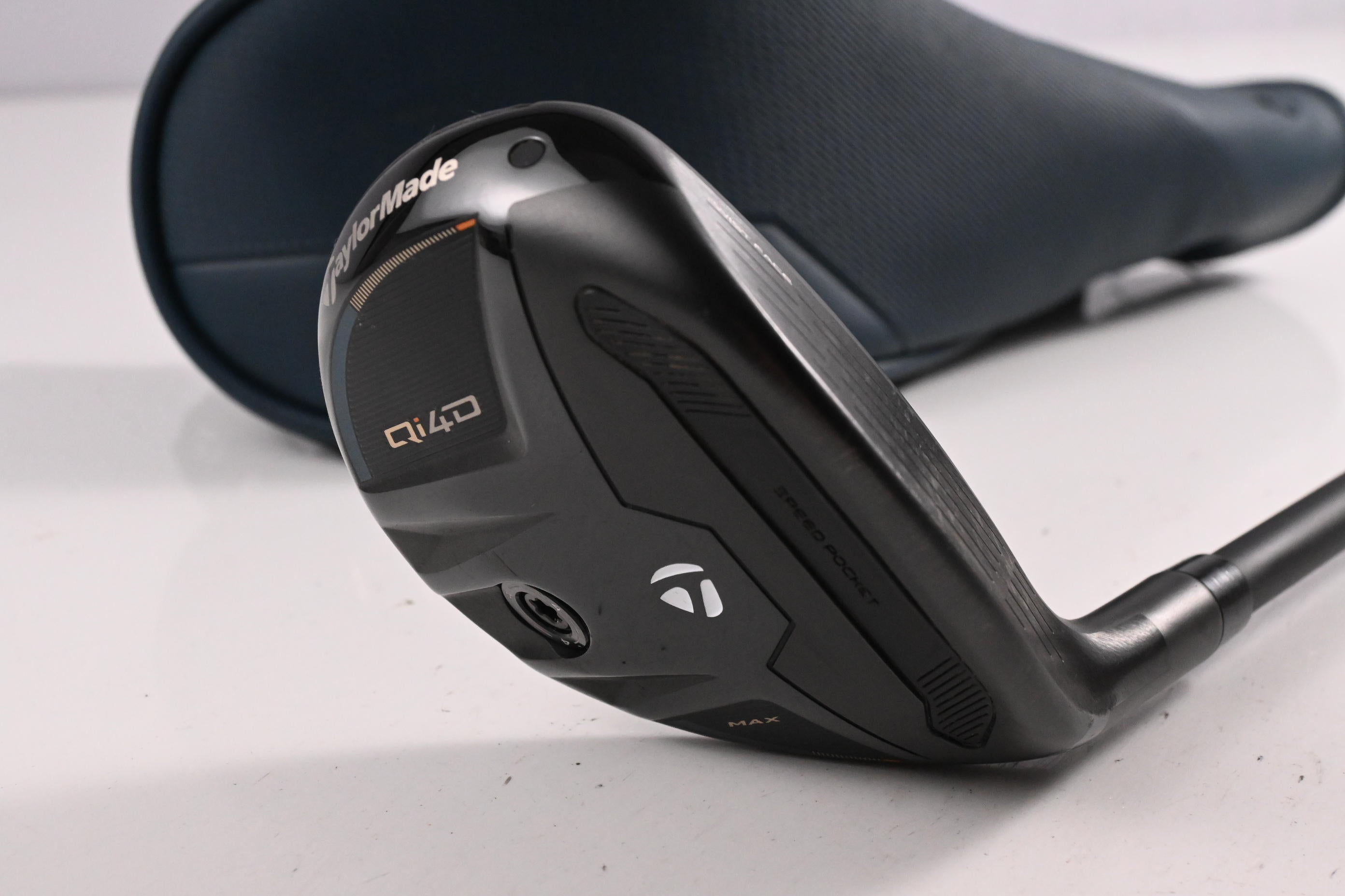 Taylormade Qi4D Max #6 Hybrid / 30 Degree / Regular Flex REAX By KBS 65 Shaft