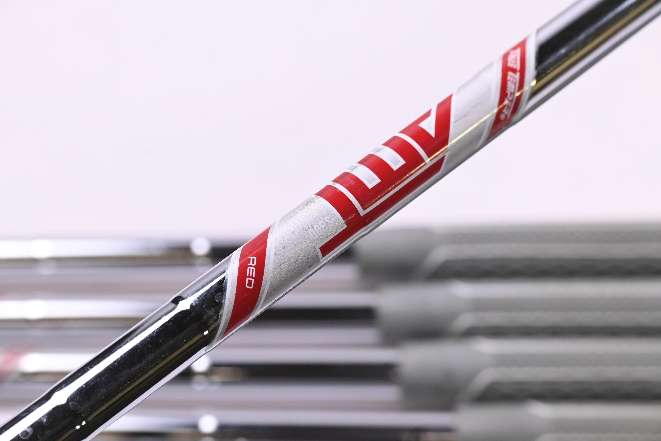 Titleist T100 2019 Irons / 4-PW / Stiff Flex AMT Red S300 Shafts
