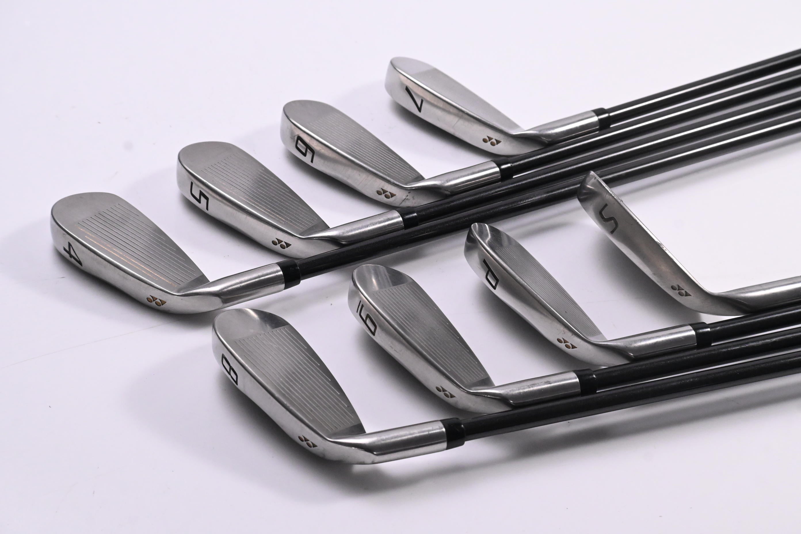 Yonex V-Mass 250 Irons / 4-PW+SW / Regular Flex Yonex HGS 3000 Shafts