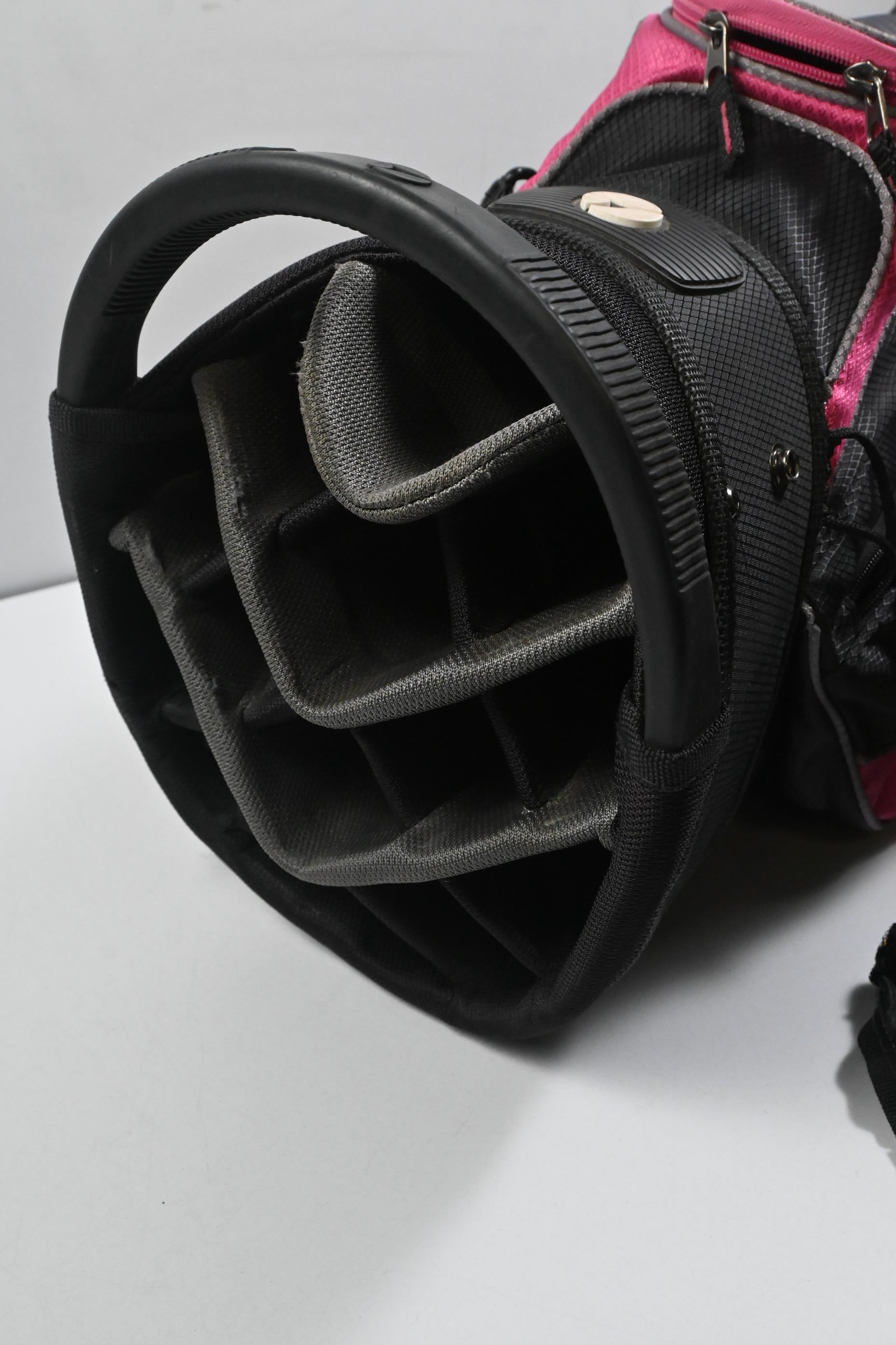 Motocaddy Lite Series Cart Bag / 14-Way Divider / Black & Pink