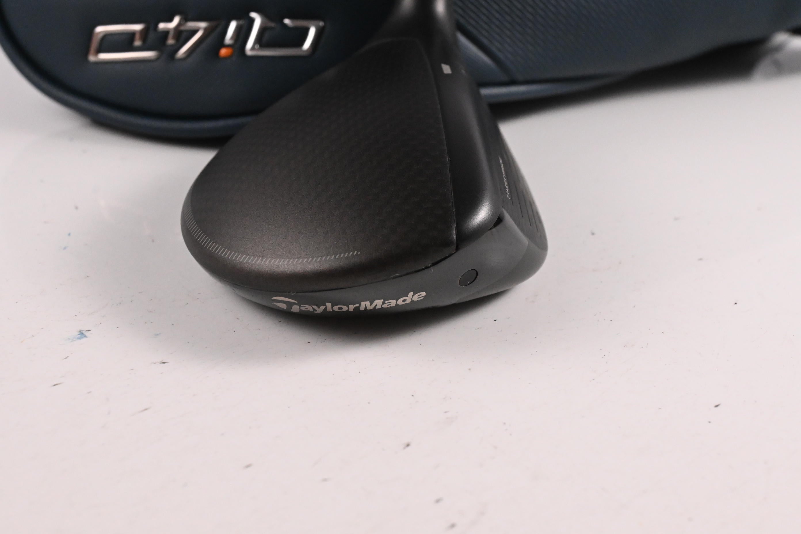 Taylormade Qi4D Max #6 Hybrid / 30 Degree / Regular Flex REAX By KBS 65 Shaft