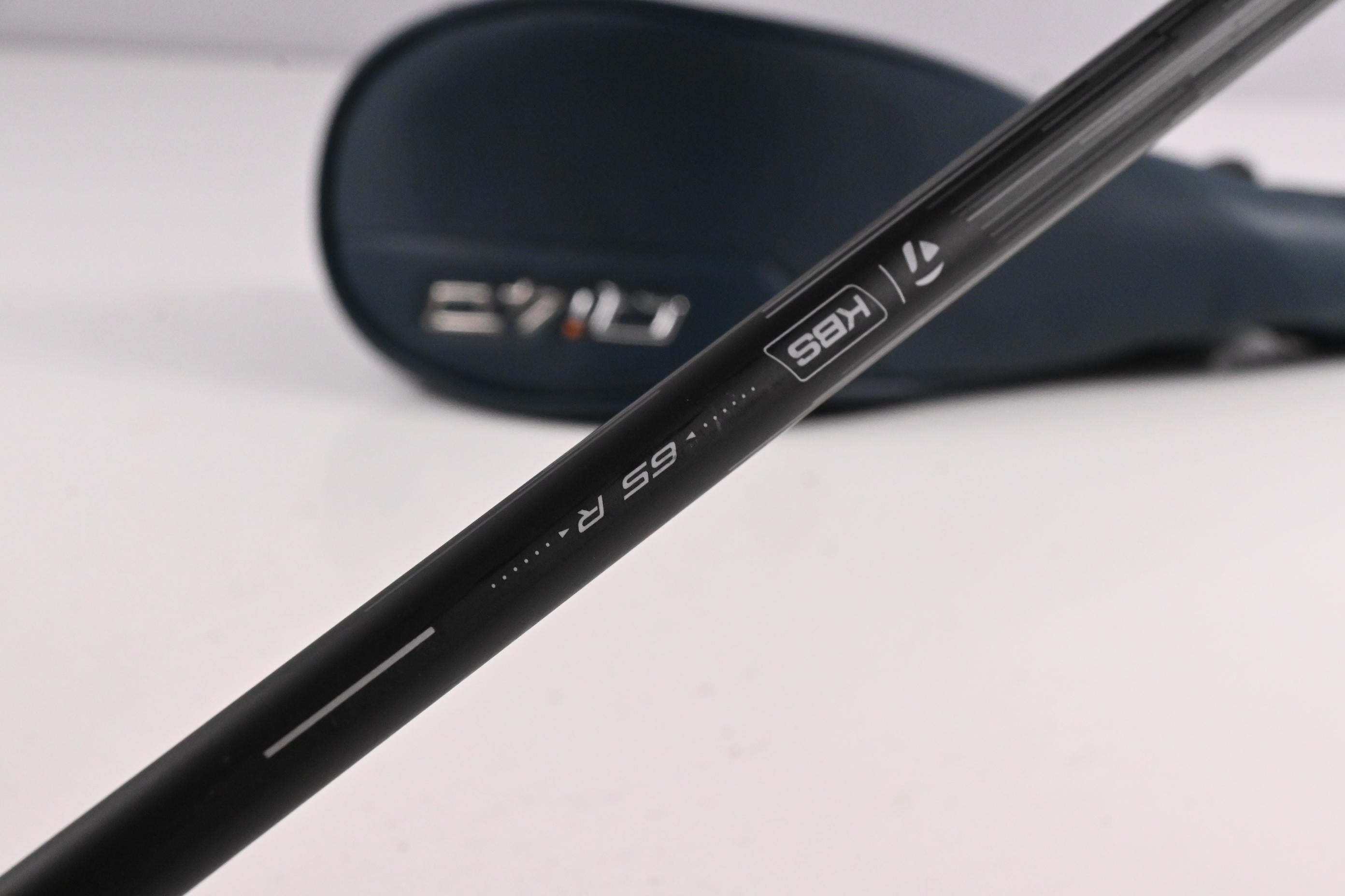 Taylormade Qi4D Max #6 Hybrid / 30 Degree / Regular Flex REAX By KBS 65 Shaft