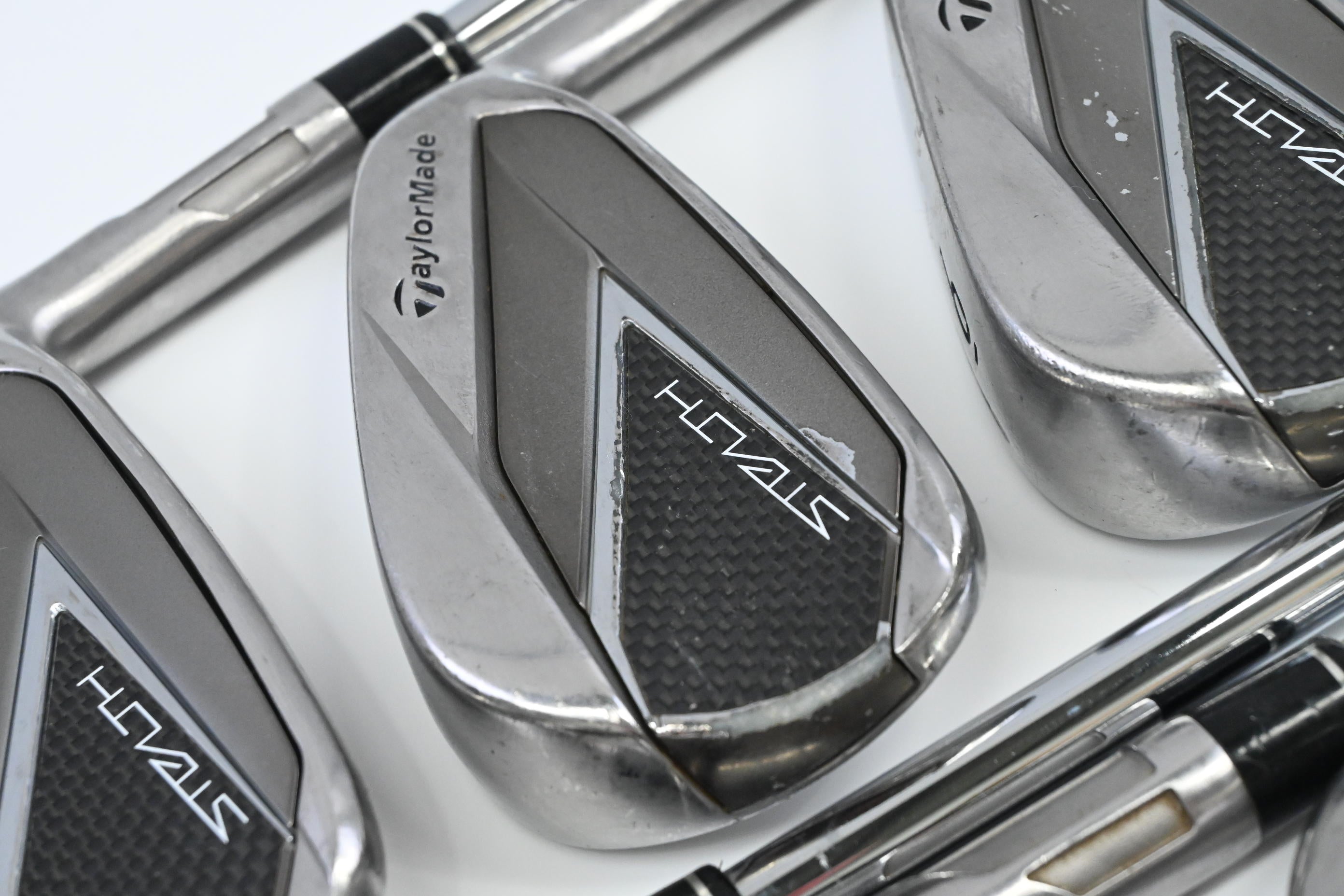 Taylormade Stealth Irons / 4-PW / Regular Flex Dynamic Gold 95 R300 Shafts
