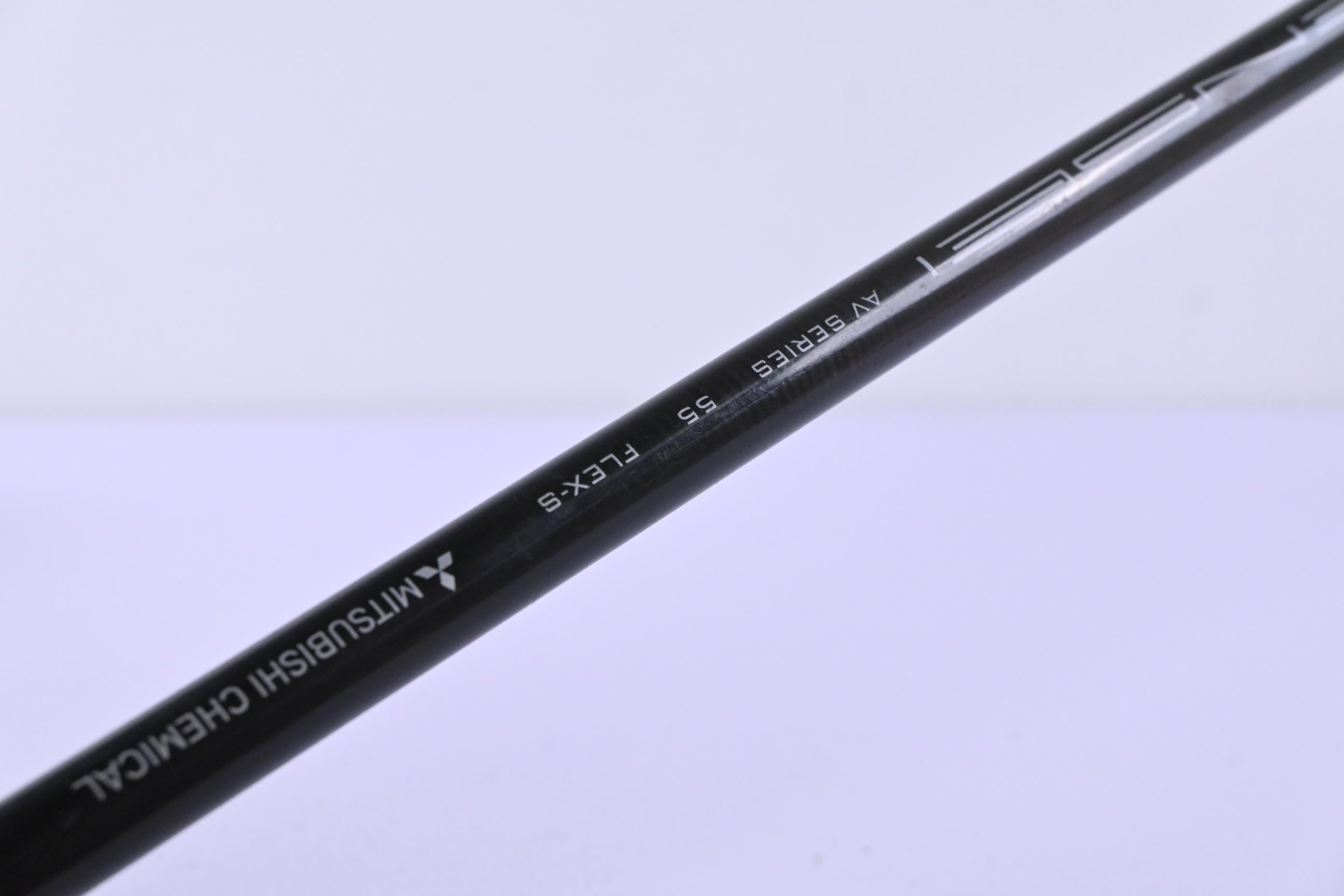 Titleist GT2 Driver / 10 Degree / Stiff Flex Tensei AV Blue 55 Shaft