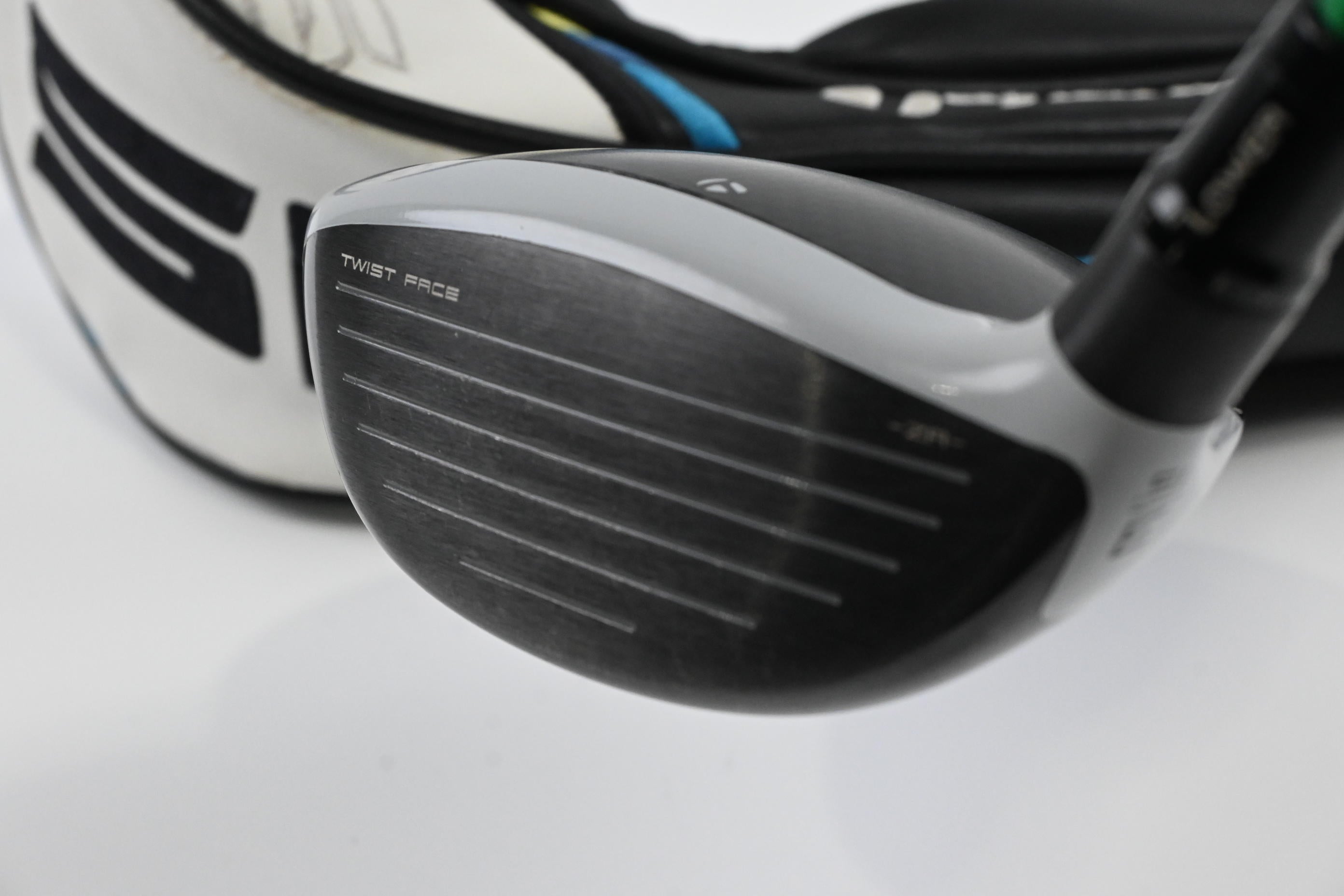 Taylormade SIM2 Ti #3 Wood / 15 Degree / X-Flex Accra GX 200F Shaft