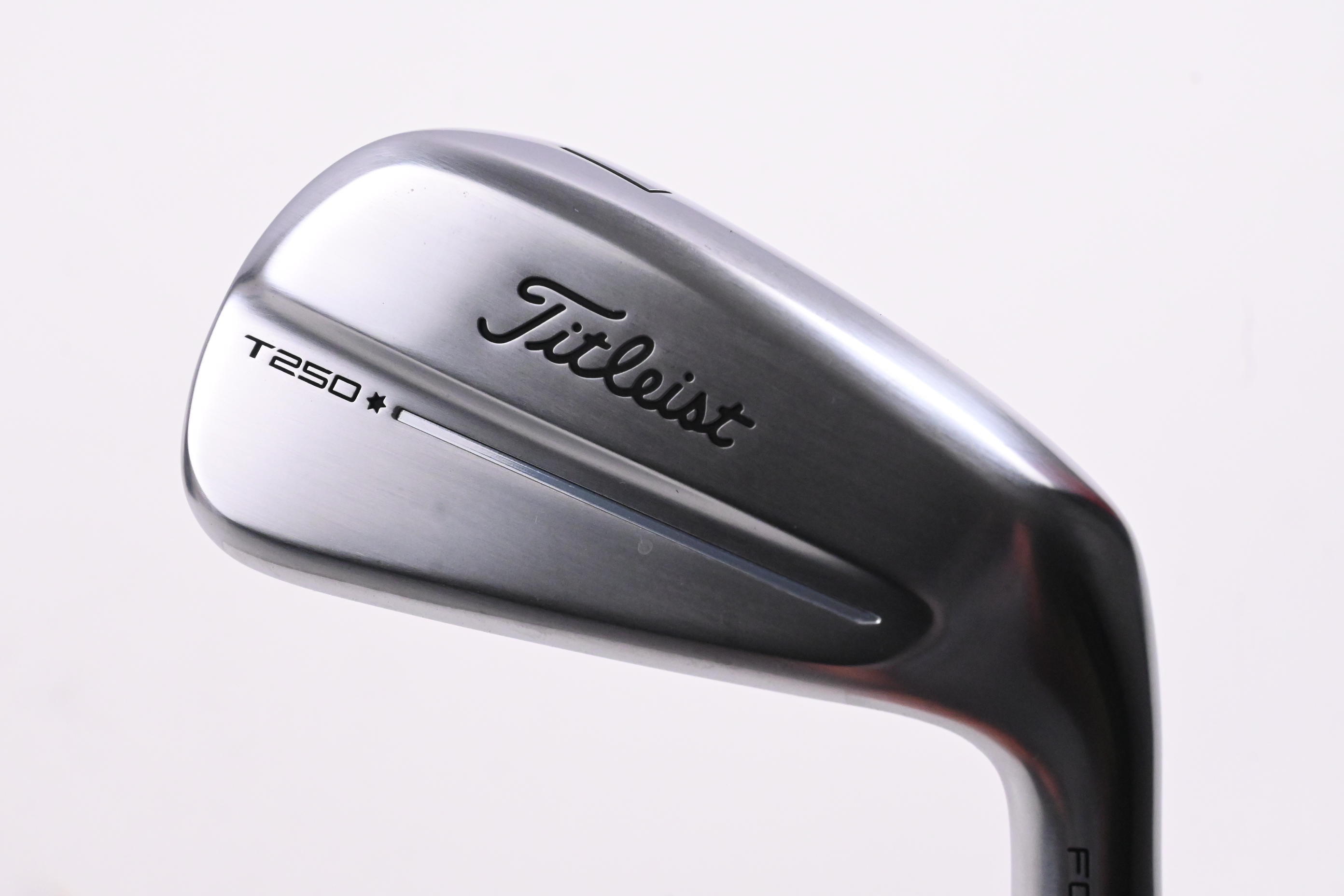 Titleist T250 2025 #7 Iron / 30.5 Degree / Regular Flex True Temper AMT Red