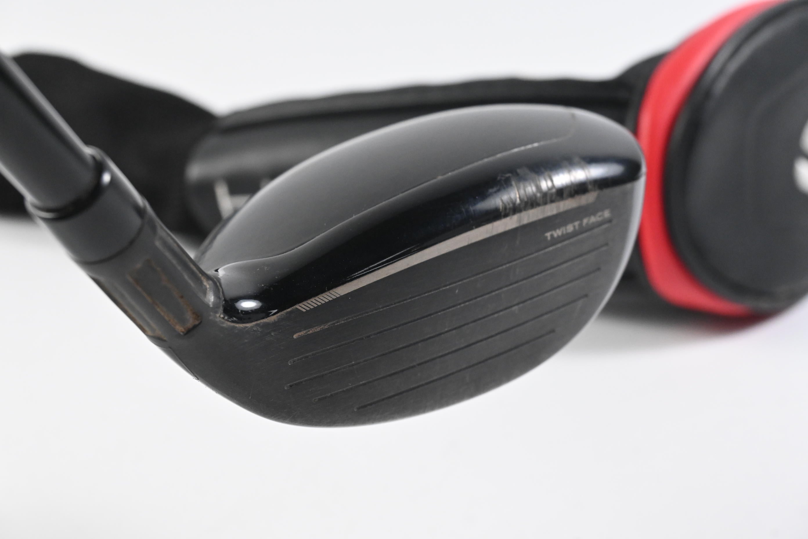 Left Hand Taylormade Stealth #3 Hybrid / 18 Degree / Regular Flex Ventus Red 6