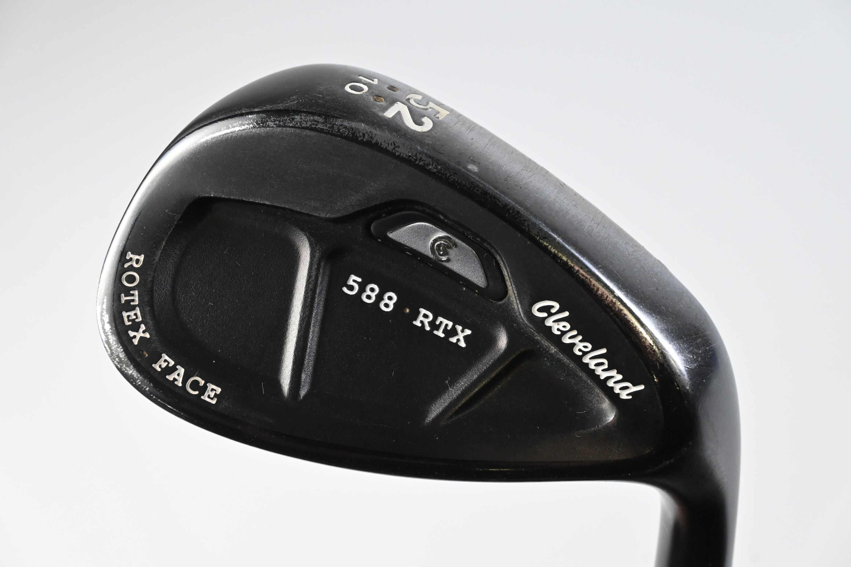 Cleveland 588 RTX Gap Wedge / 52 Degree / Wedge Flex Dynamic Gold Shaft