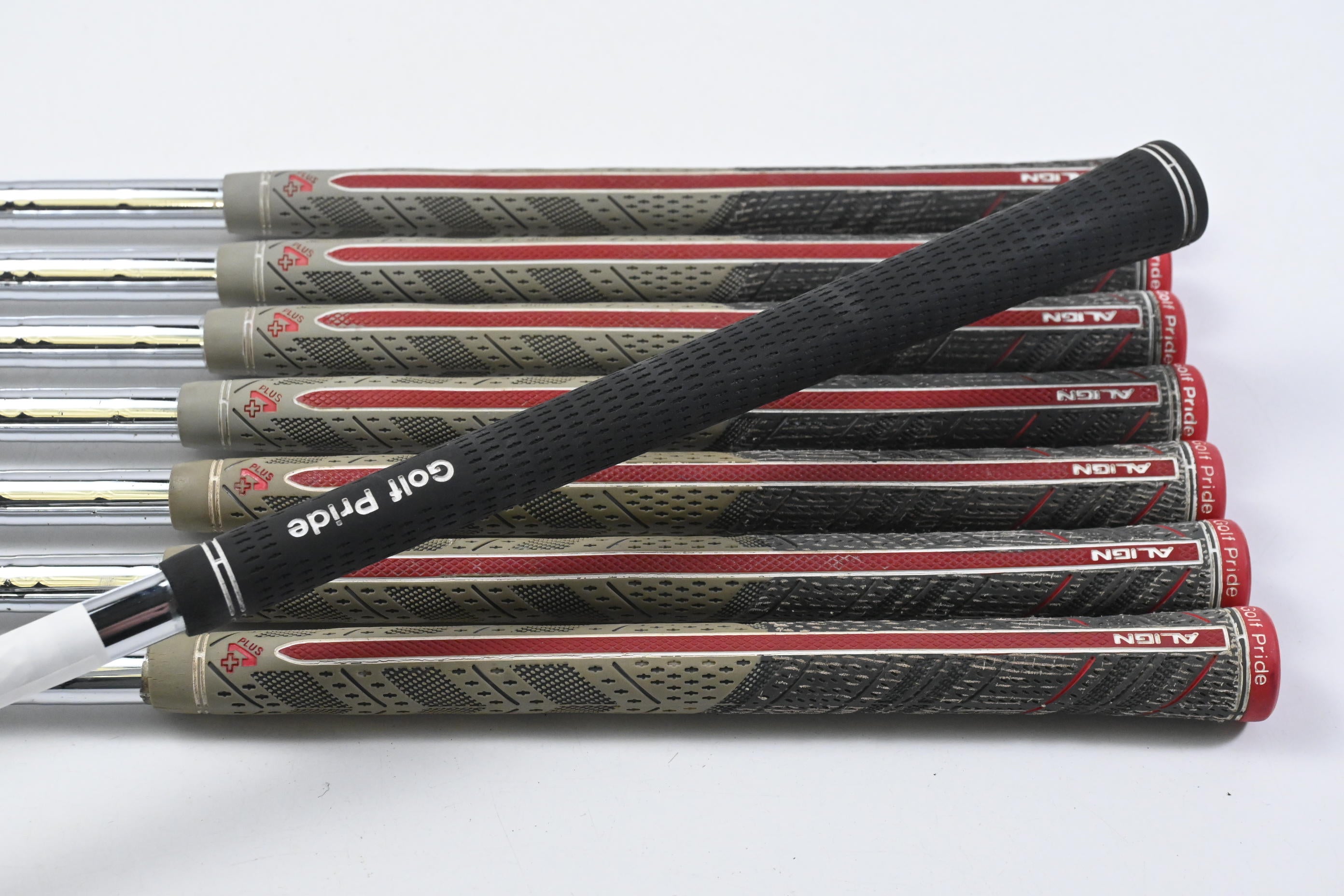 Ping G700 Irons / 4-PW+SW / Black Dot / Regular Flex True Temper XP 95 R300