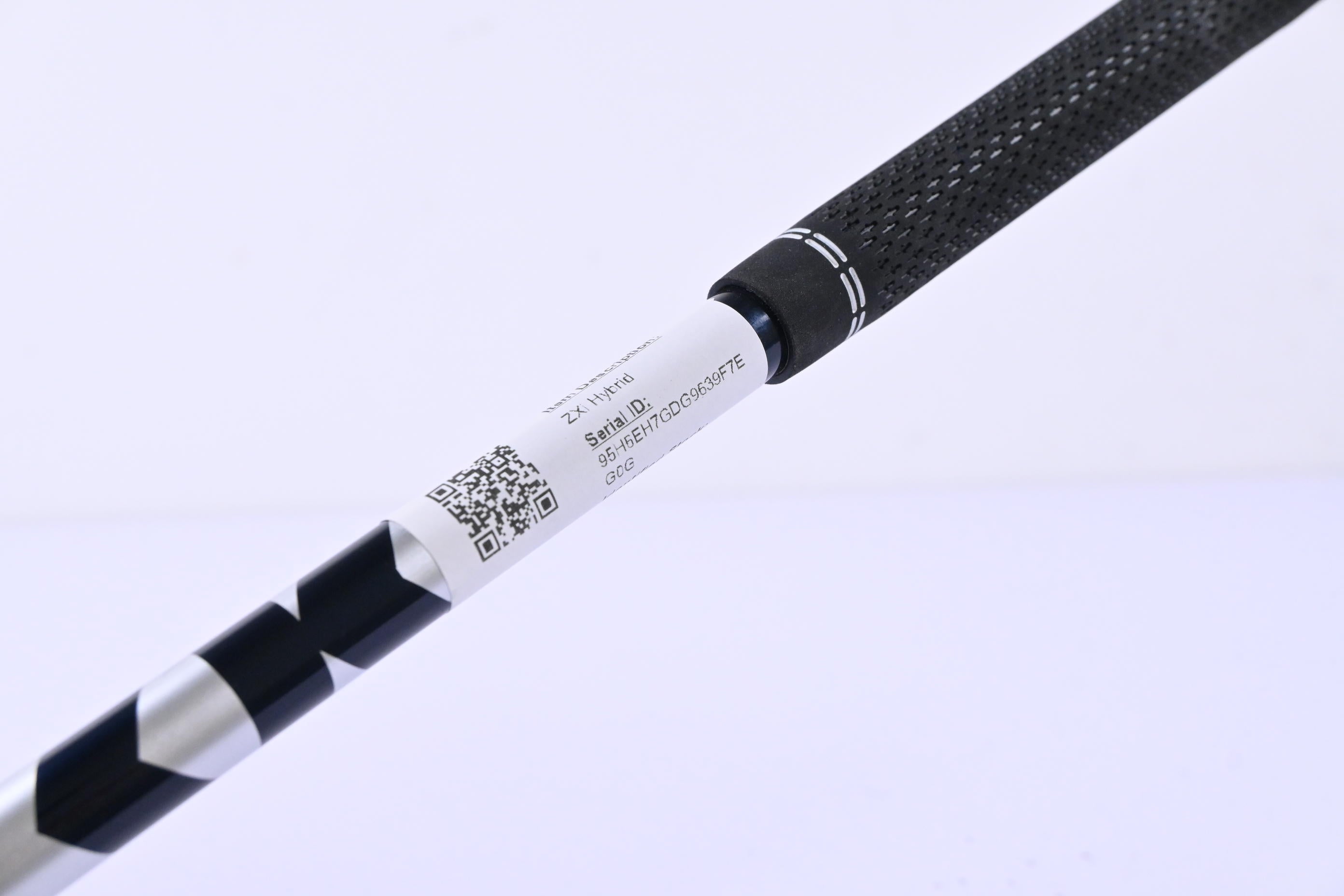Srixon ZXi #4 Hybrid / 22 Degree / Regular Flex Fujikura Ventus TR Blue 7 Shaft