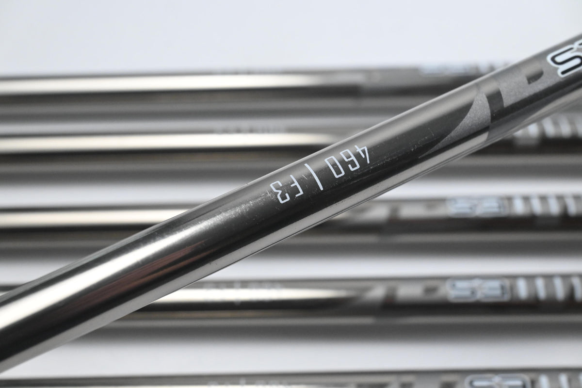 Left Hand Taylormade M6 Irons / 6-PW+GW / Regular Flex Recoil ES 460 Shafts