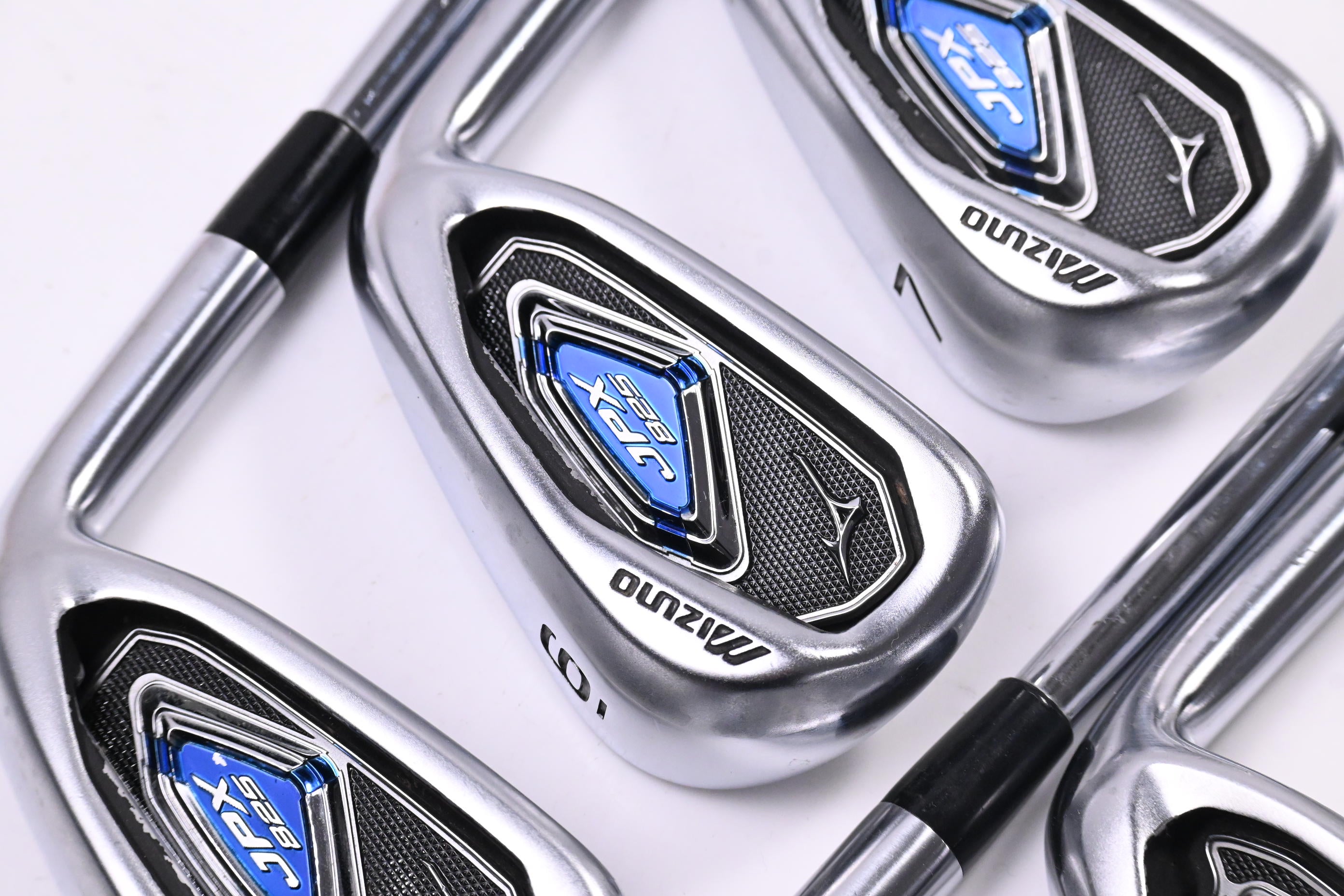 Mizuno JPX 825 Irons / 5-PW / Regular Flex NS Pro 950 GH Steel Shafts