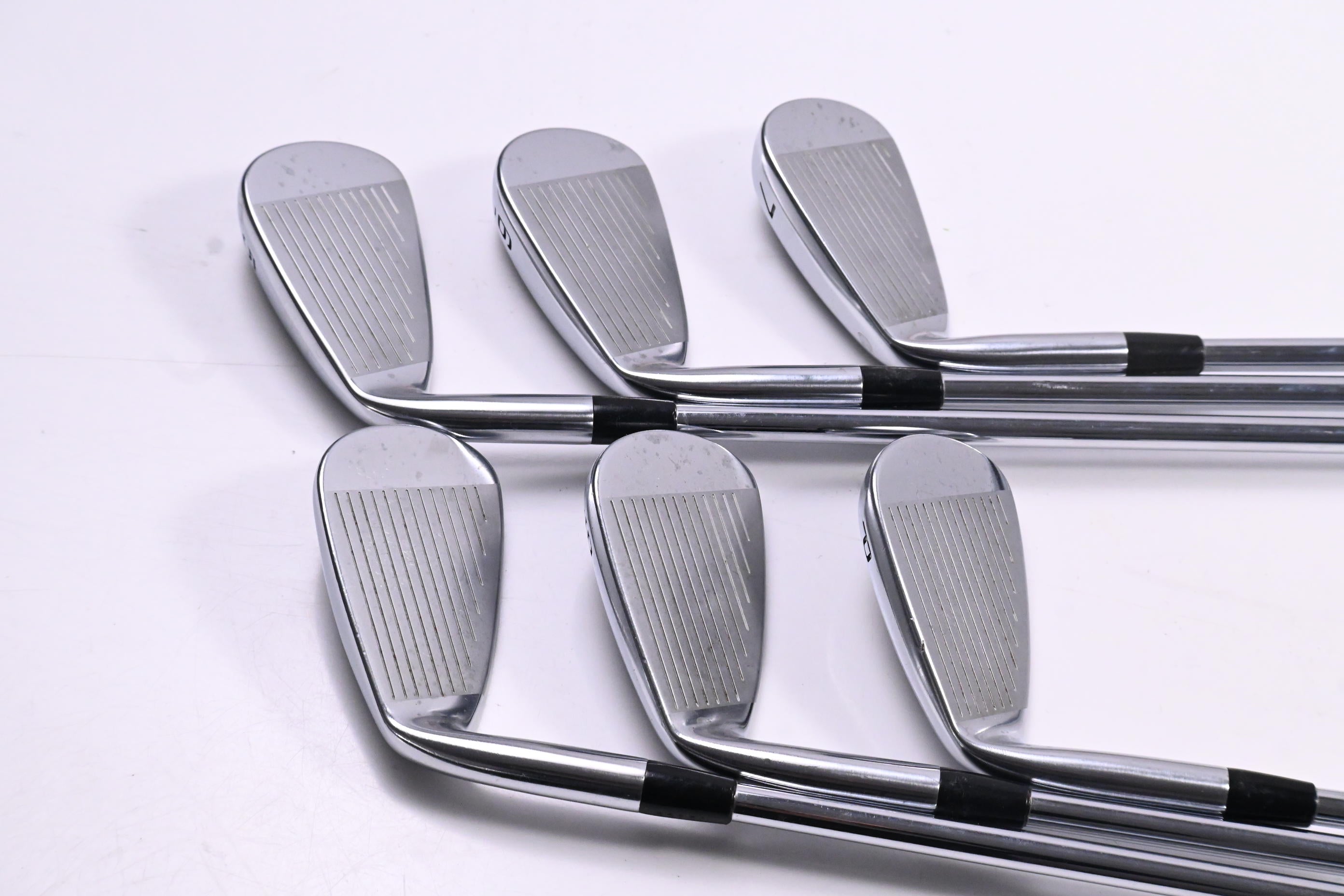Mizuno JPX 825 Irons / 5-PW / Regular Flex NS Pro 950 GH Steel Shafts