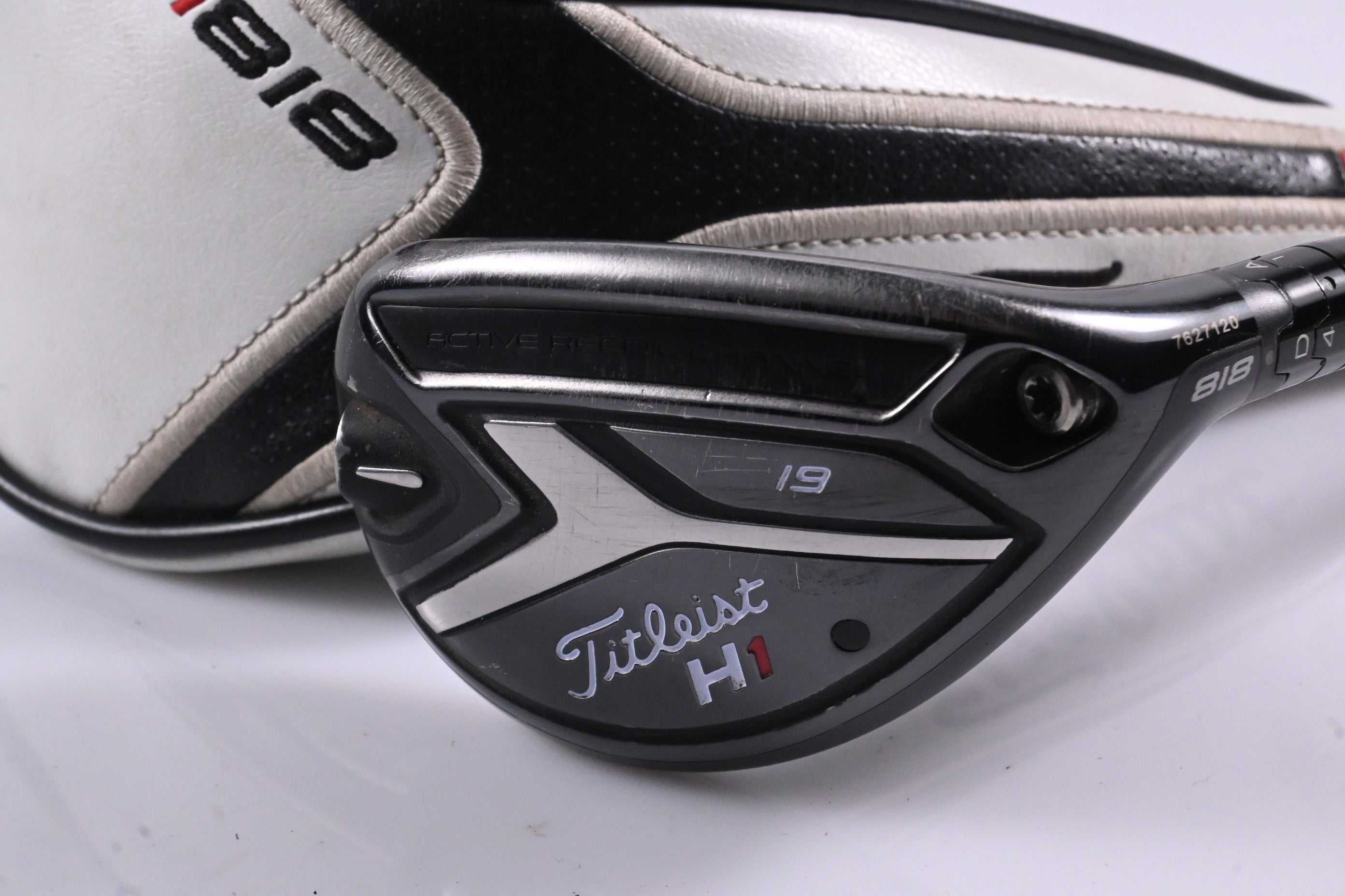 Titleist 818 H1 #3 Hybrid / 19 Degree / Regular Flex Diamana 'ilima 70 Shaft